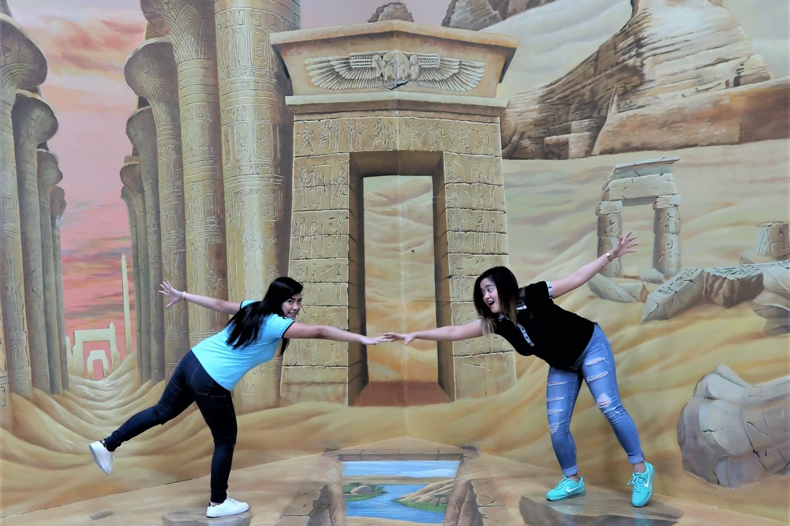 Girls posing in Dubai 3D World Selfie Museum