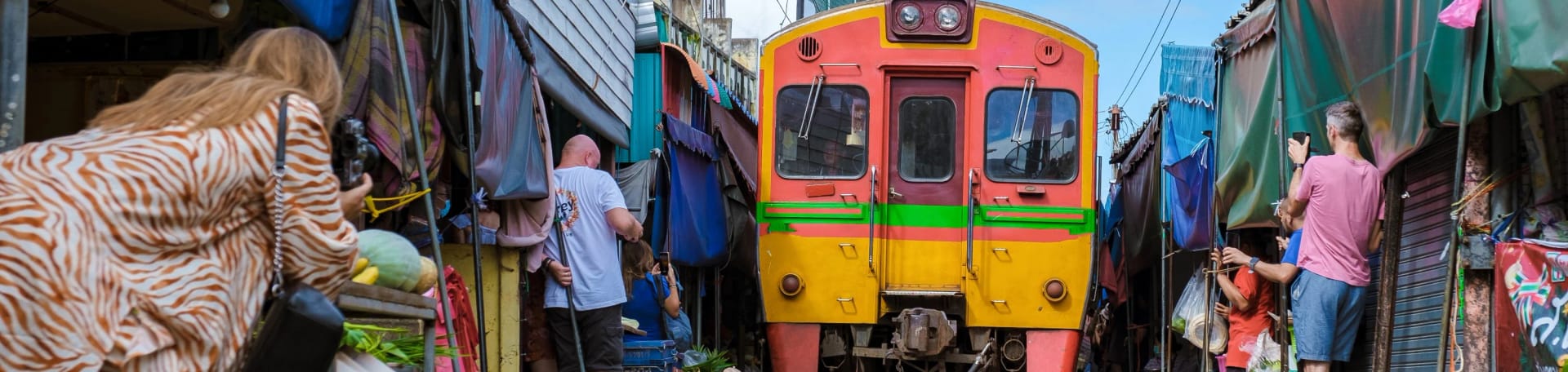 Colorful boats at Damnoen Saduak Floating Market, Thailand