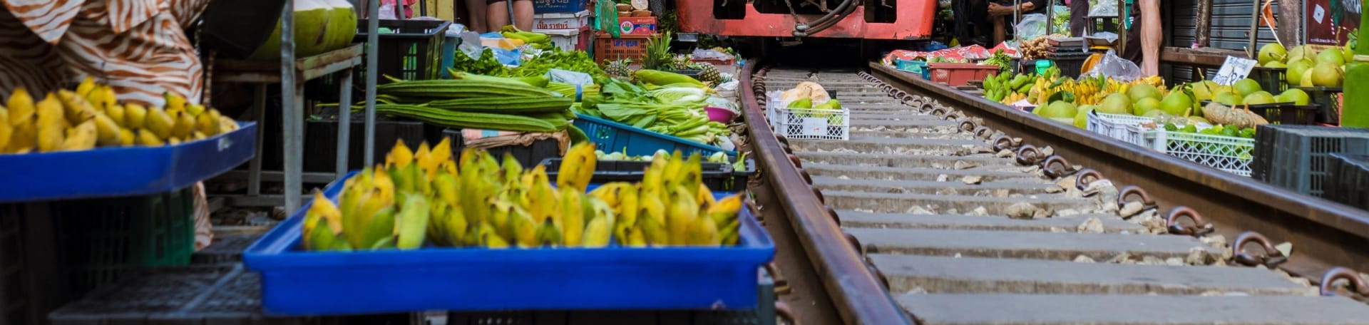 Damnoen Saduak Floating Market in Ratchaburi, Thailand