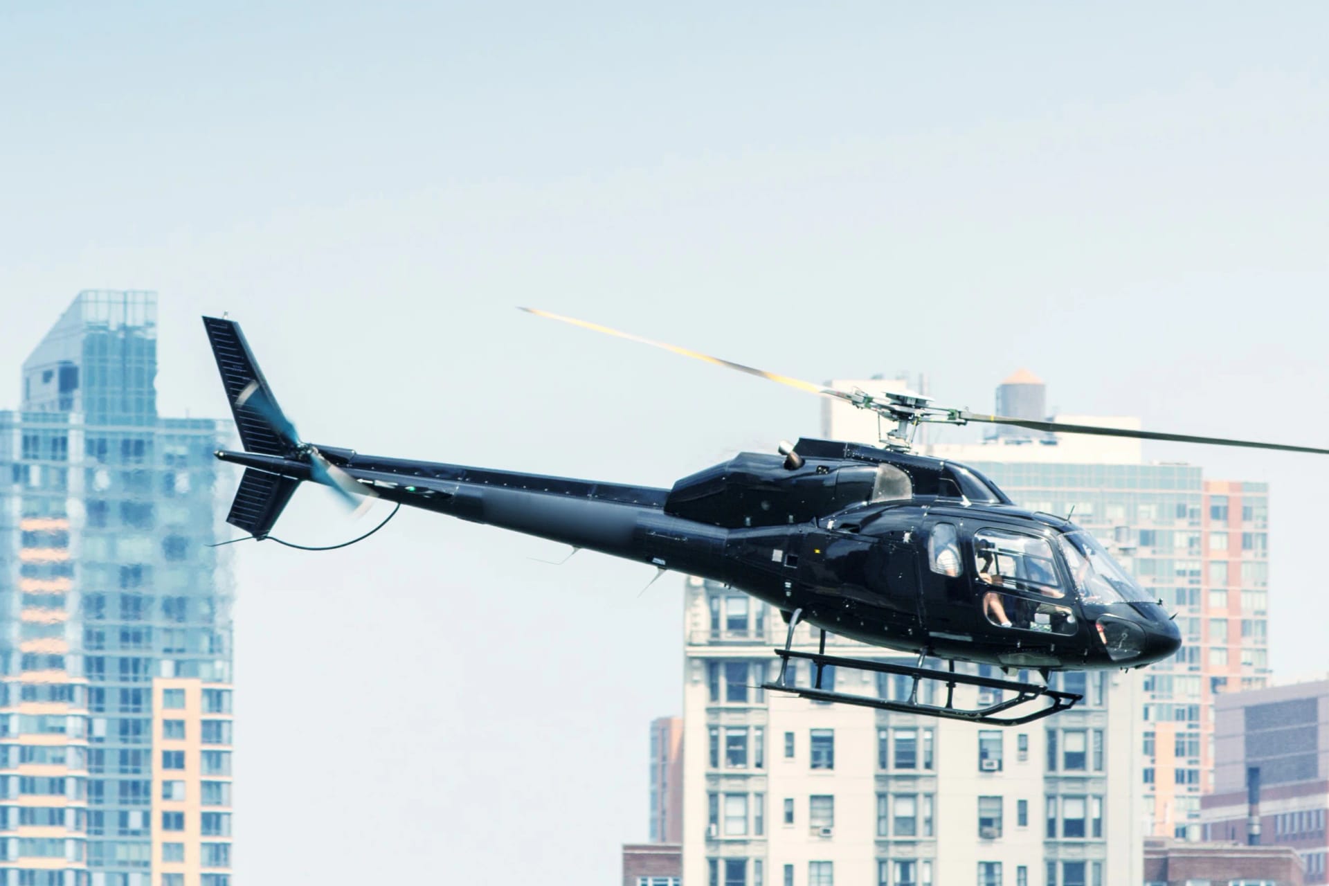 New York City helicopter tour over Manhattan skyline