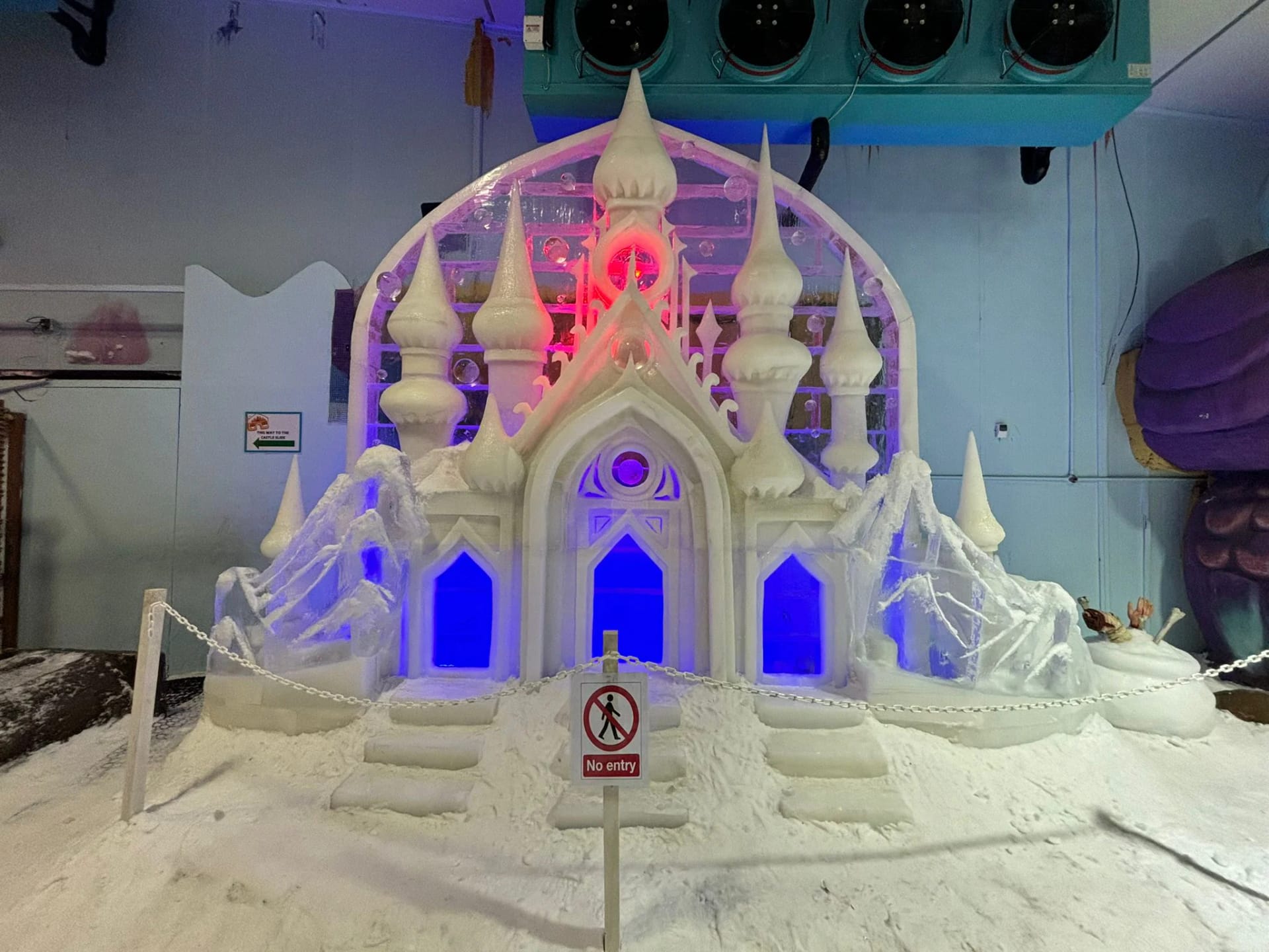 Snow City Singapore ticket for winter activities