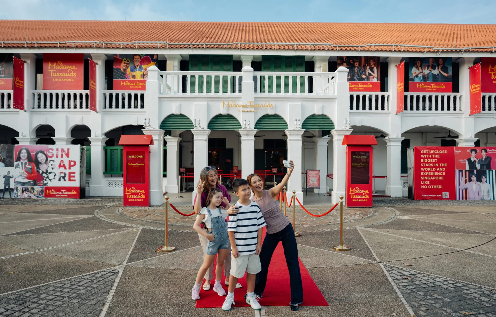 Madame Tussauds Singapore entrance with celebrity wax figures
