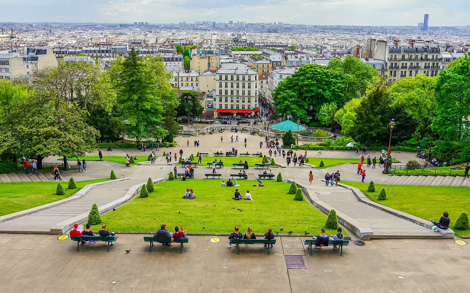 Montmartre and Sacré-Cœur Basilica Guided Tour with optional Dôme Access tickets in Paris - Features | TickYourList