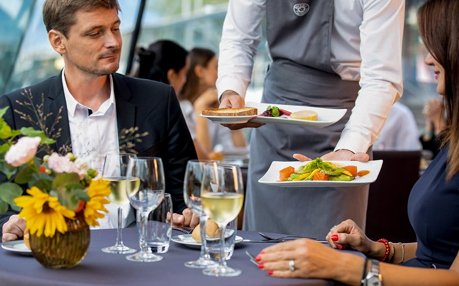 Bateaux Parisiens Seine River Early Evening Dinner Cruise with Gourmet Menu