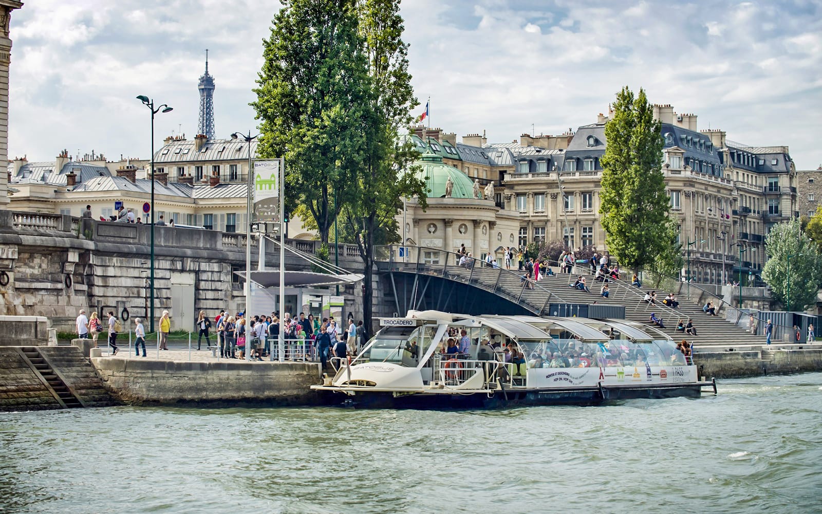 4c4606a7-0288-41a5-8ea7-55c1fed9e894-5684-paris-batobus-seine-river-cruise-unlimited-access-01.jpg