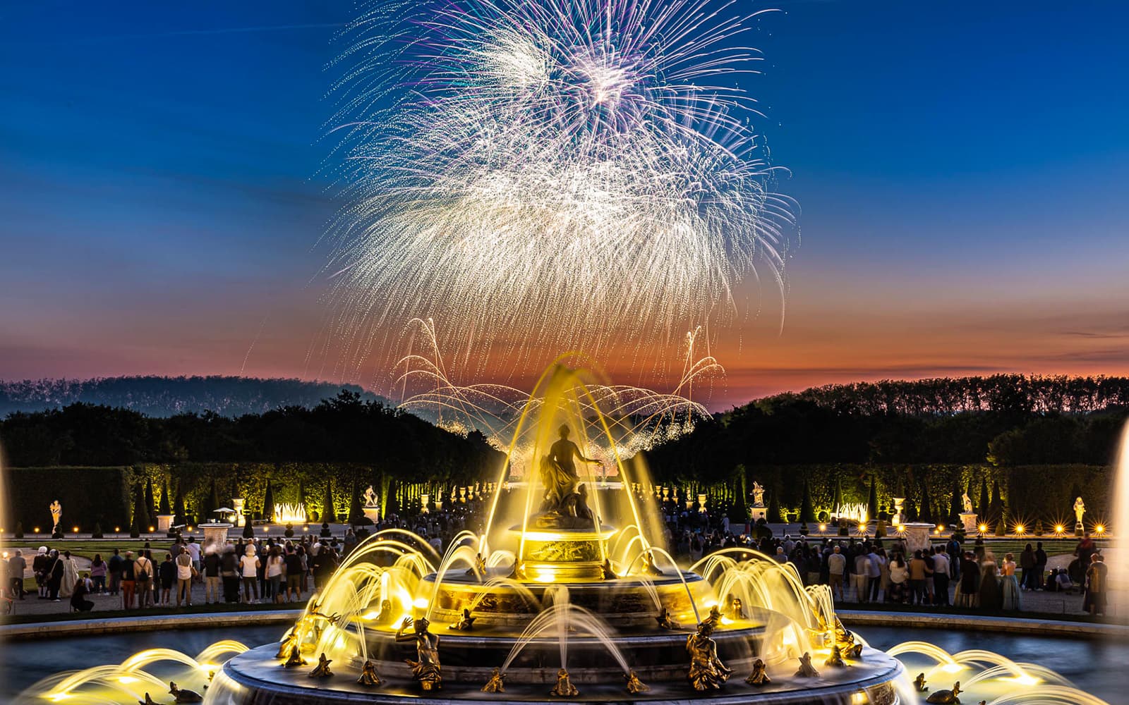 Palace of Versailles Musical Fountains Show Tickets in Paris - Features | TickYourList