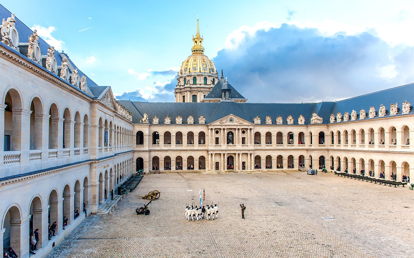 Invalides: Napoleon's Tomb & Army Museum Skip-the-Line Tickets