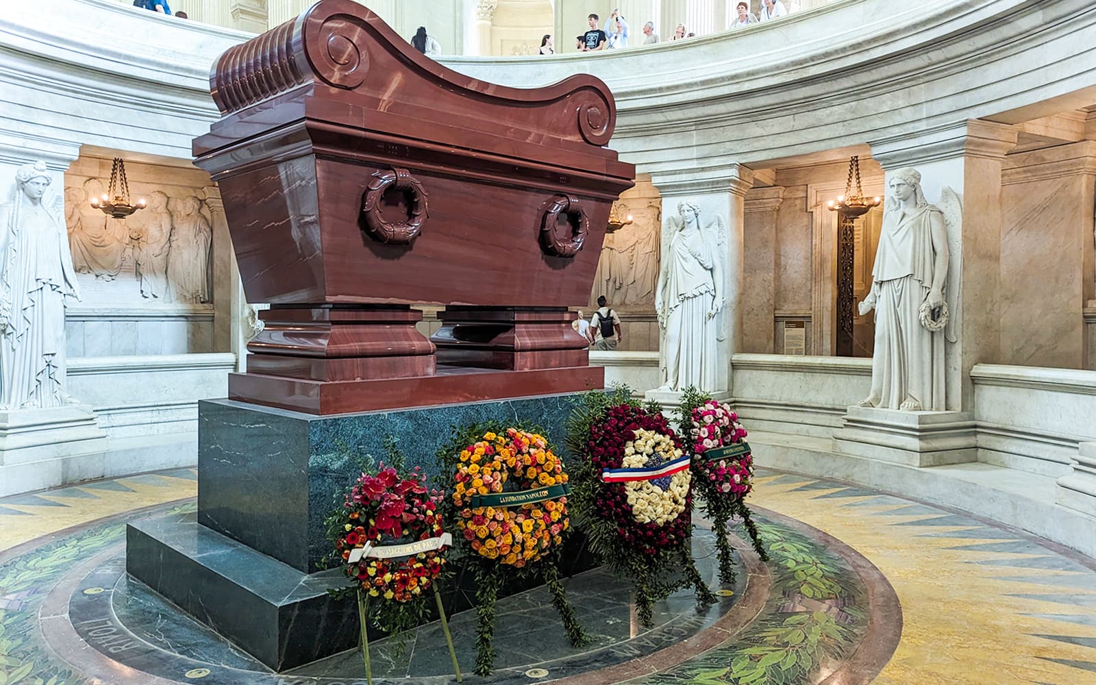 Invalides: Napoleon's Tomb & Army Museum Skip-the-Line Tickets in Paris - Features | TickYourList