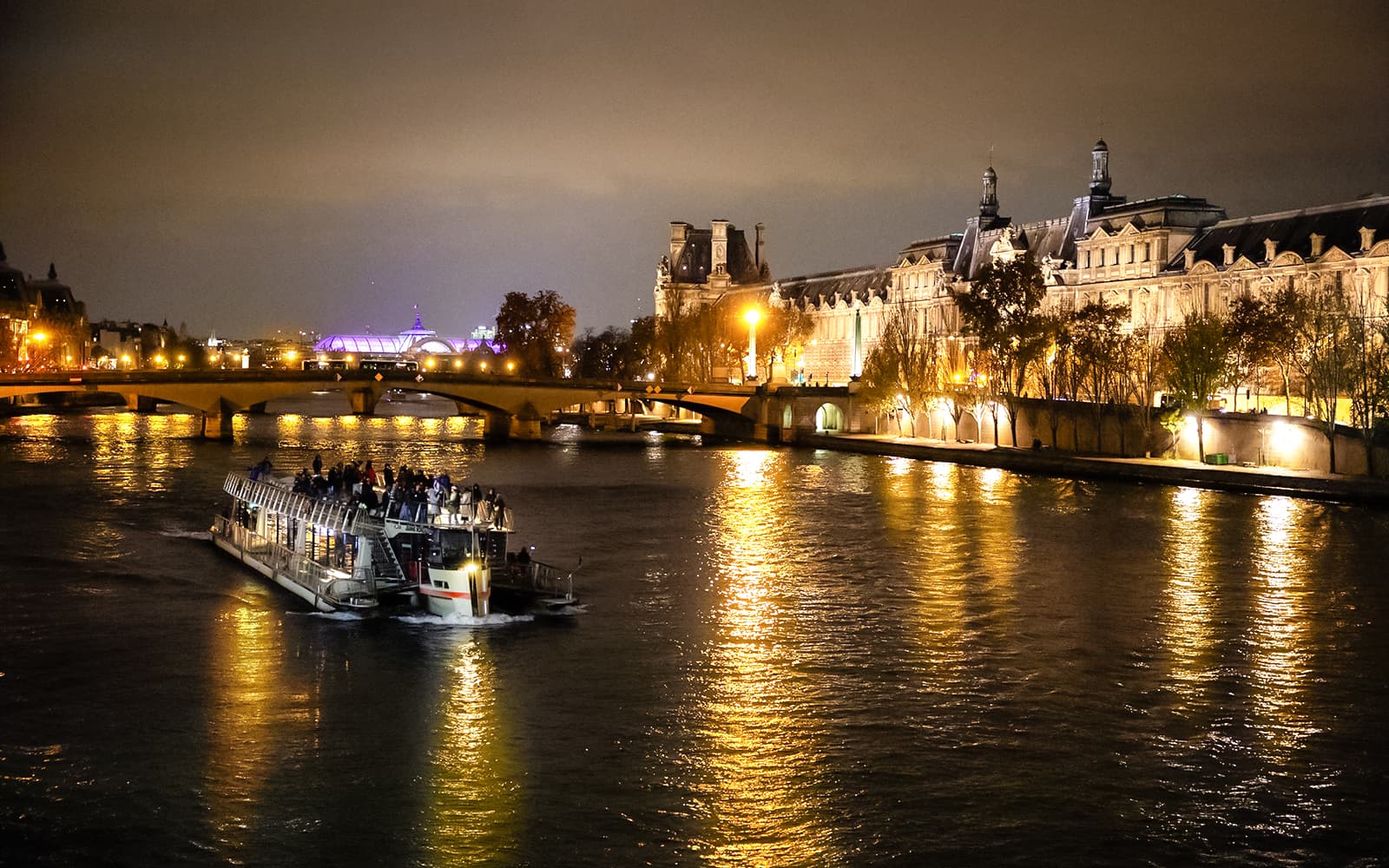 1-Hour Paris Illuminated Evening Sightseeing Cruise tickets in Paris - Highlights | TickYourList