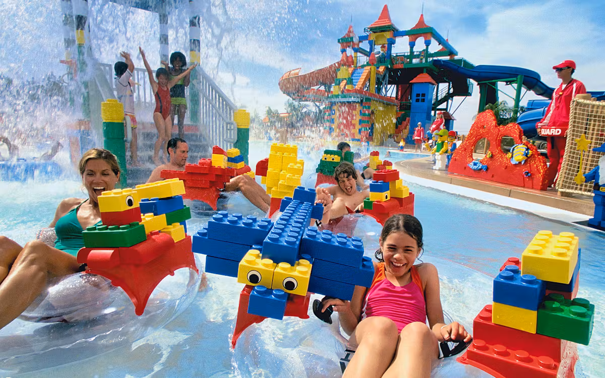 5f5b9946-dd35-46ab-b4e0-55a3bbe076b3-4238-dubai-legoland-waterpark-03.avif