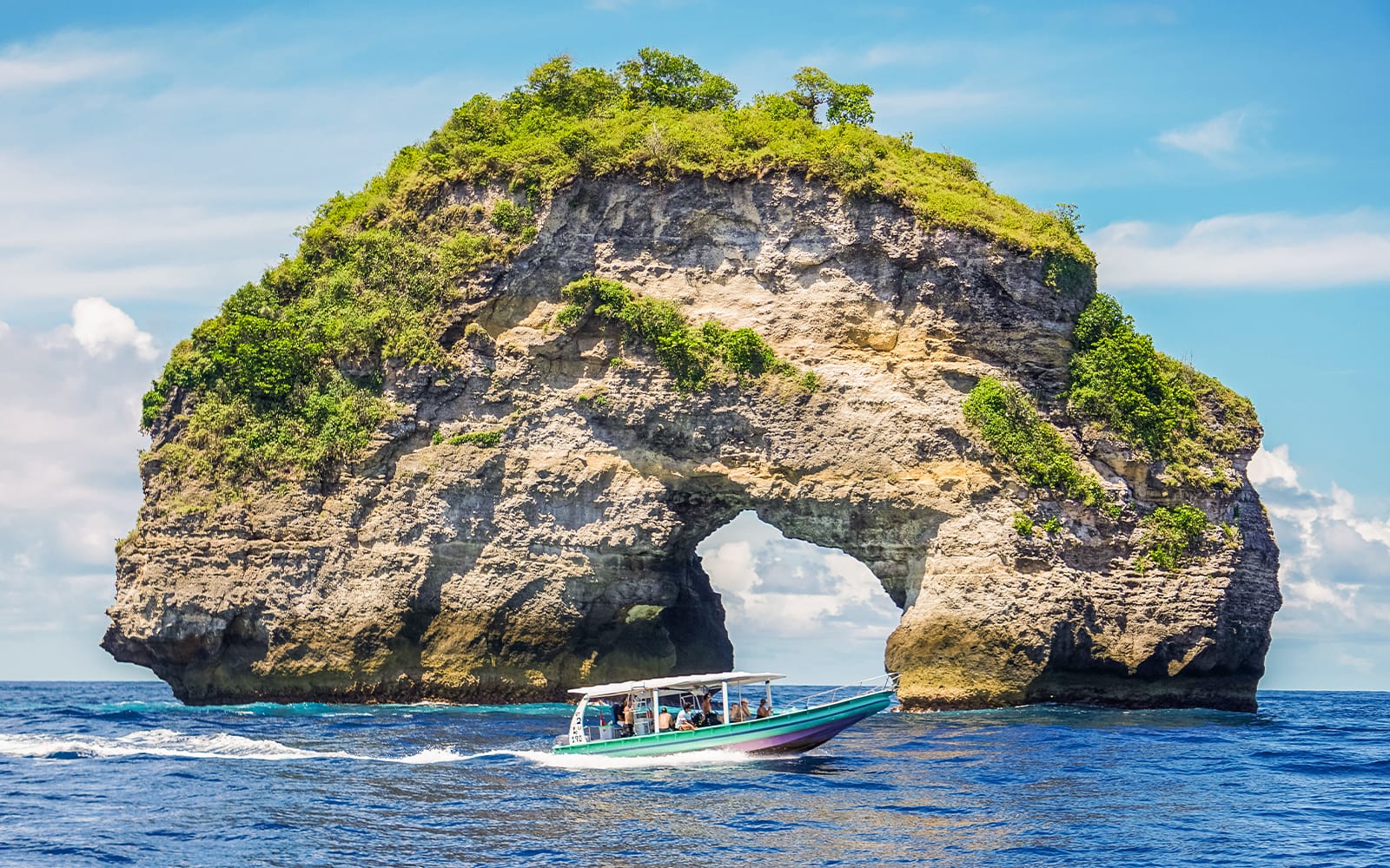 d9f1ab3e7f56f3a53204a4ab43f81e1b-12274-bali-west-nusa-penida-island-join-in-tour-with-hotel-transfers-09.jpg