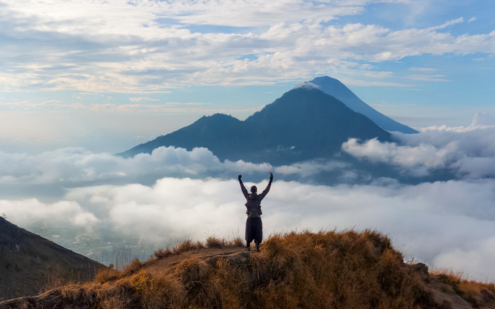 Mount Batur Sunrise Tour by Trek/Jeep with Natural Hot Springs, Luwak Coffee Tasting & Hotel Transfers