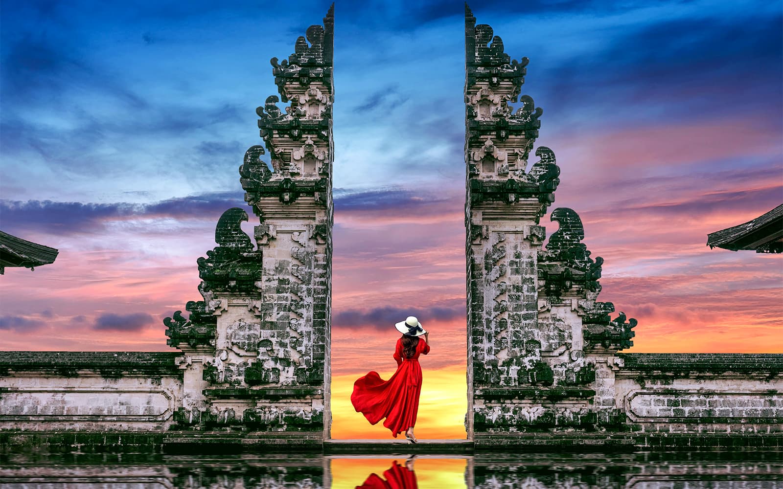 Bali Private Gate Heaven Sunrise or Sunset Tour