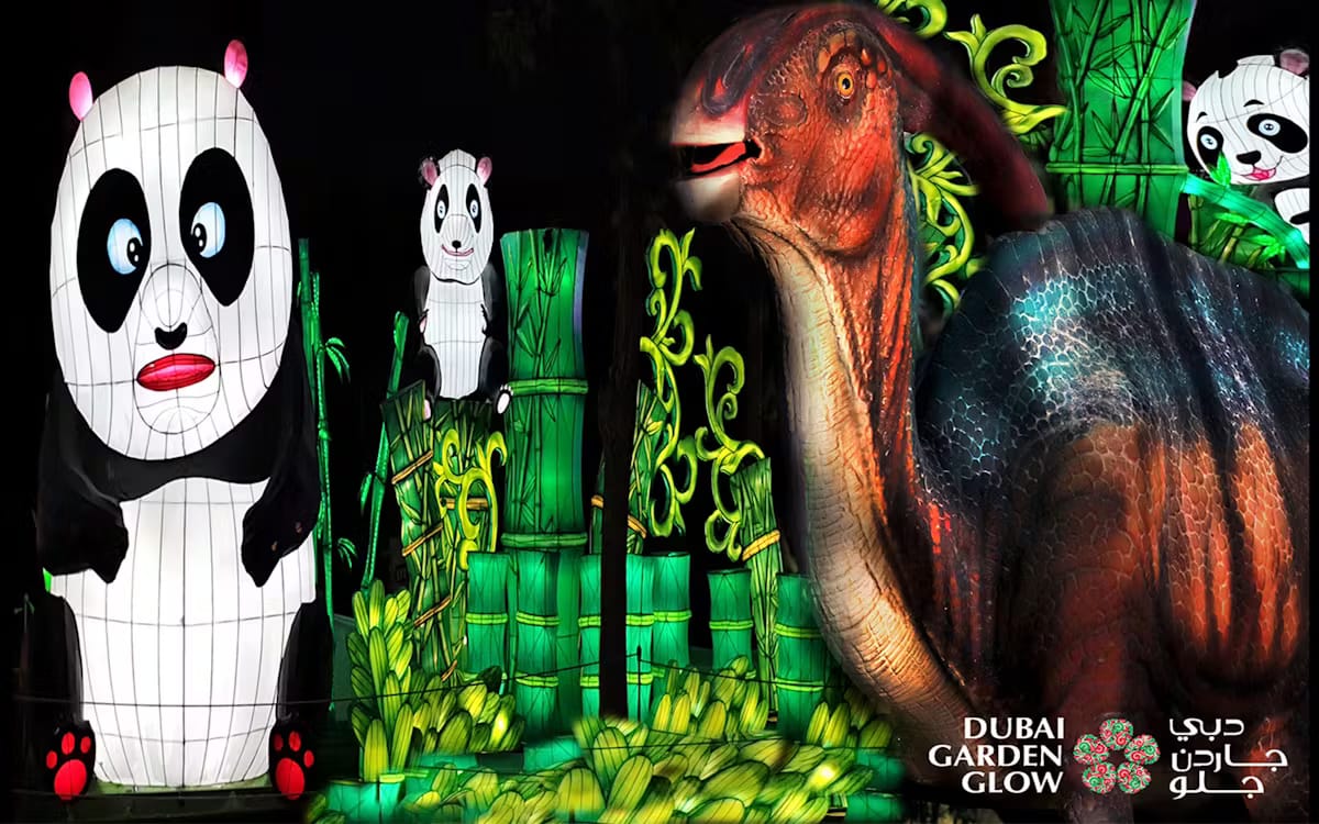 fbd74f6fef93e173d3df17f22ebce84e-7210-dubai-dubai-garden-glow-tickets-04.avif