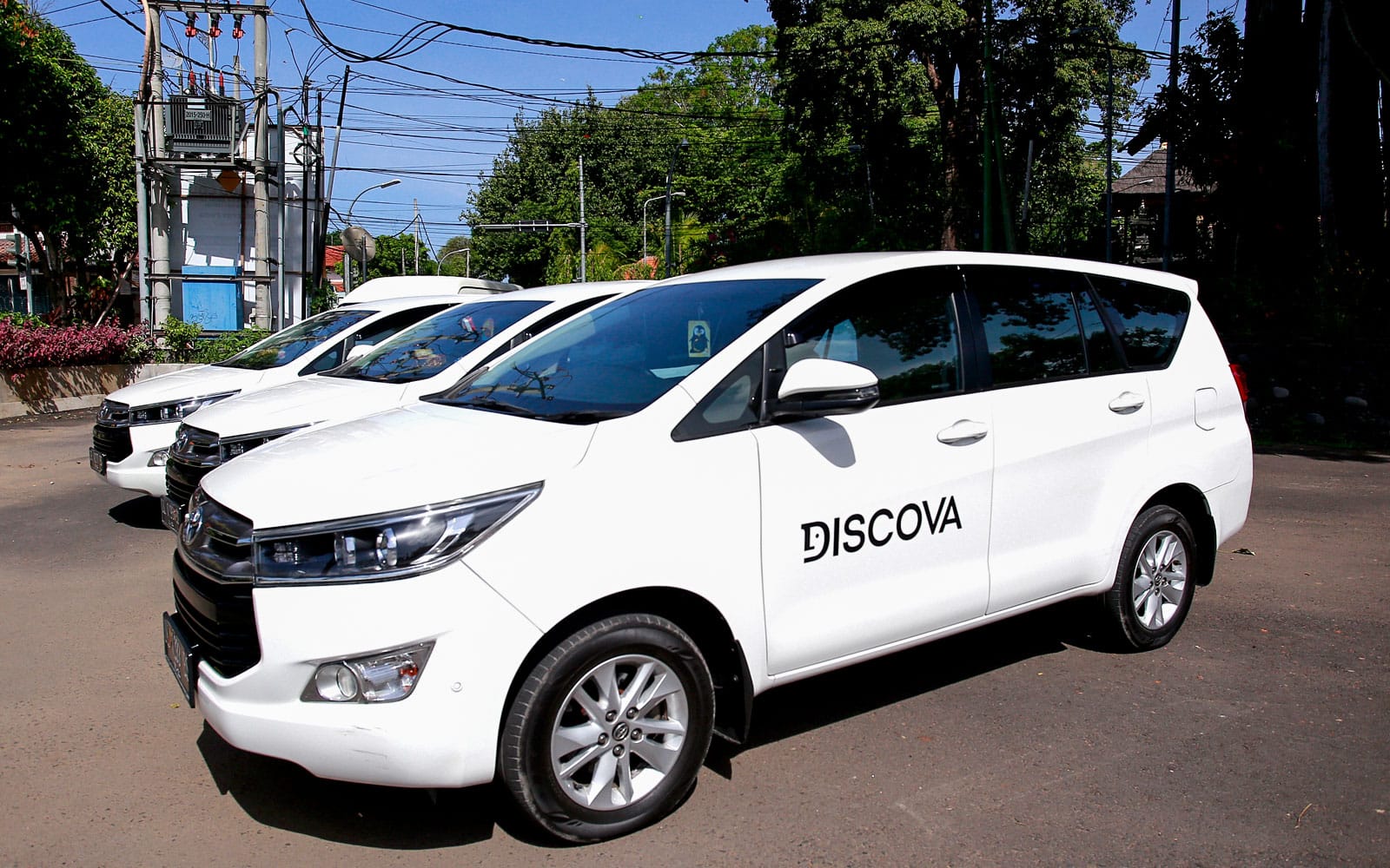 Minivan Transfer: Hotels in Seminyak/Legian/Kuta/Ubud/Sanur/Nusa Dua to Bali Ngurah Rai International Airport tickets in Bali - Activities | TickYourList