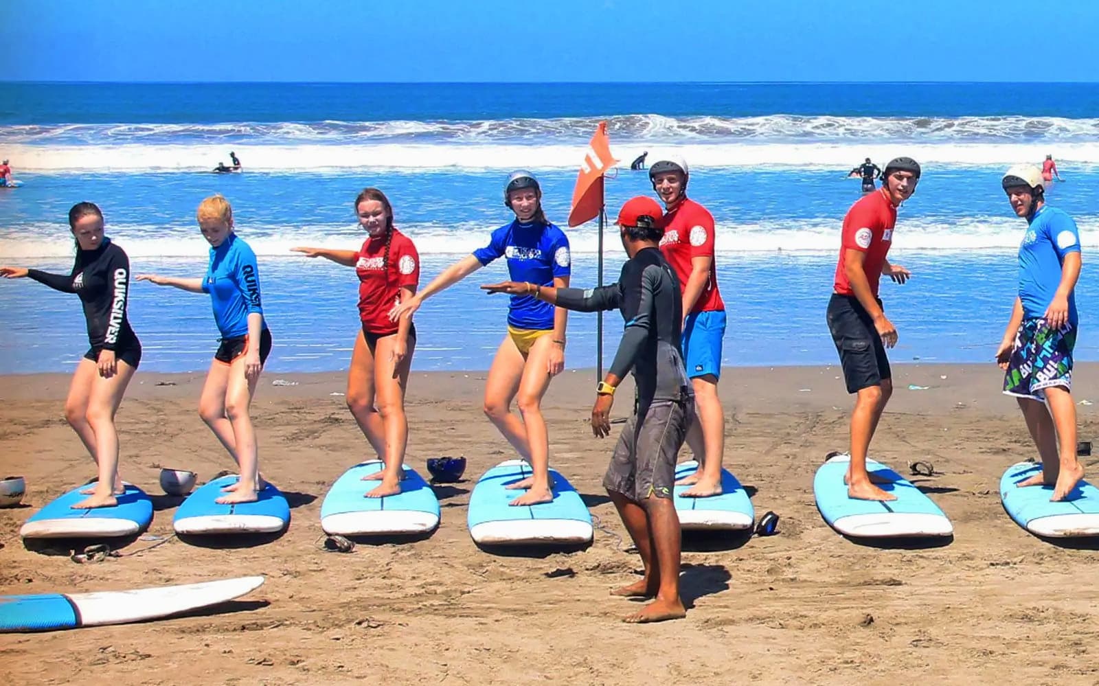 Learn To Surf Bali : 1 Day Surfing Lesson Trip to Lembongan