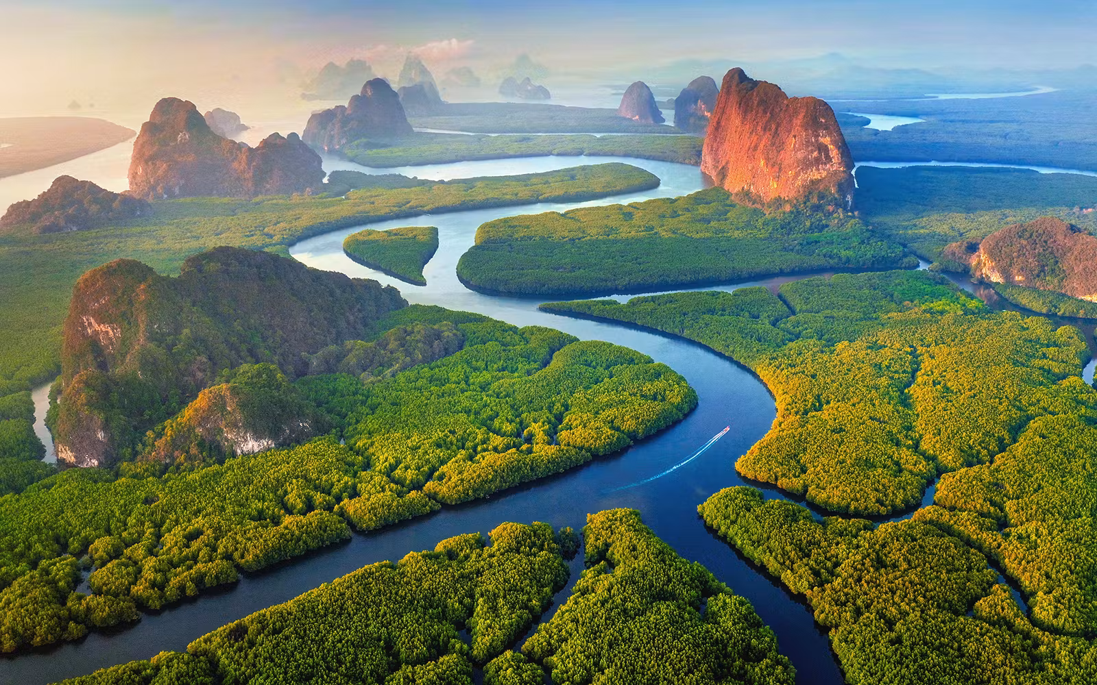 From Phuket: Phang Nga Bay & James Bond Island Speedboat Tour with Canoeing