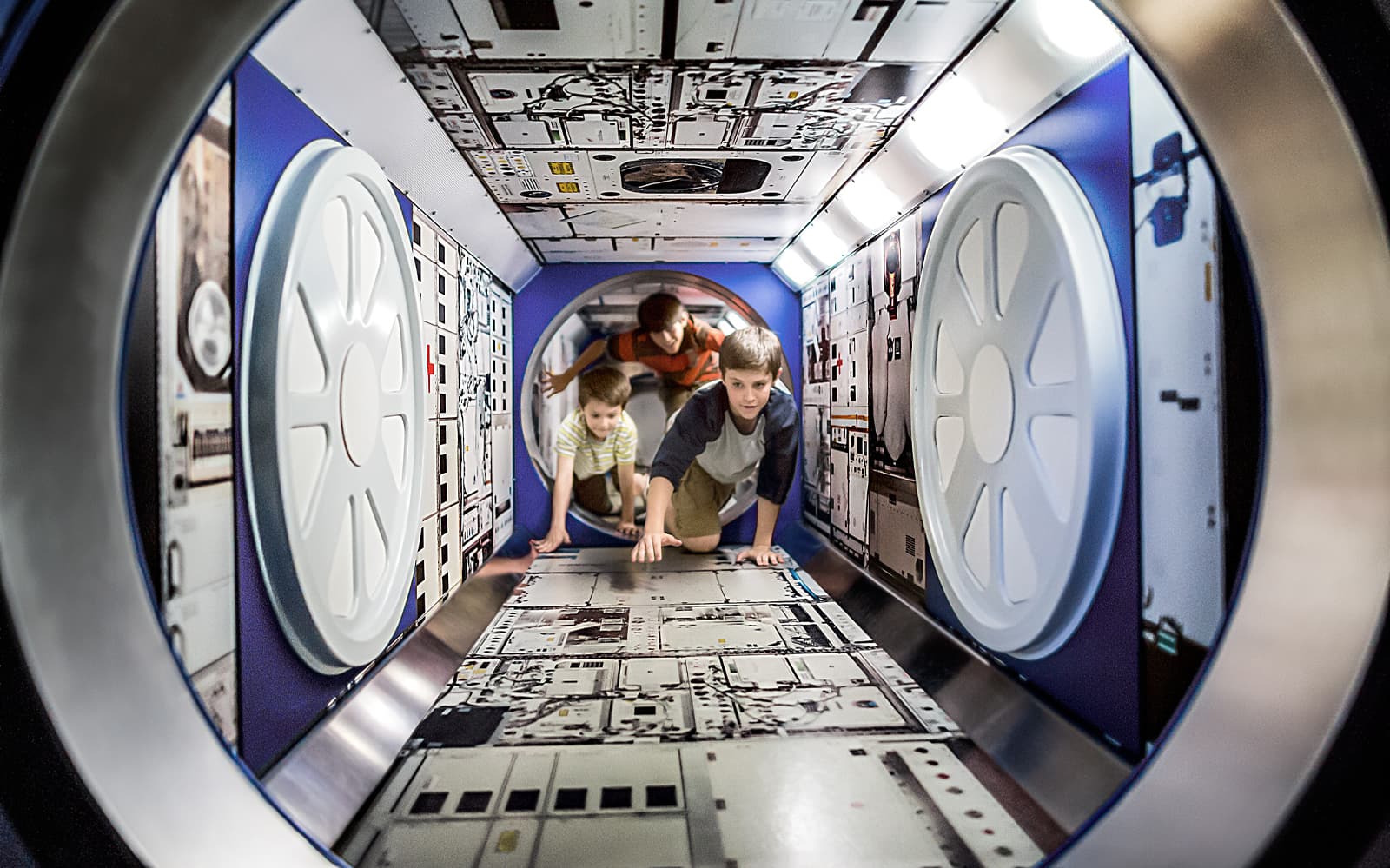 Kennedy Space Center Ultimate Space Experience tickets in Orlando - Highlights | TickYourList