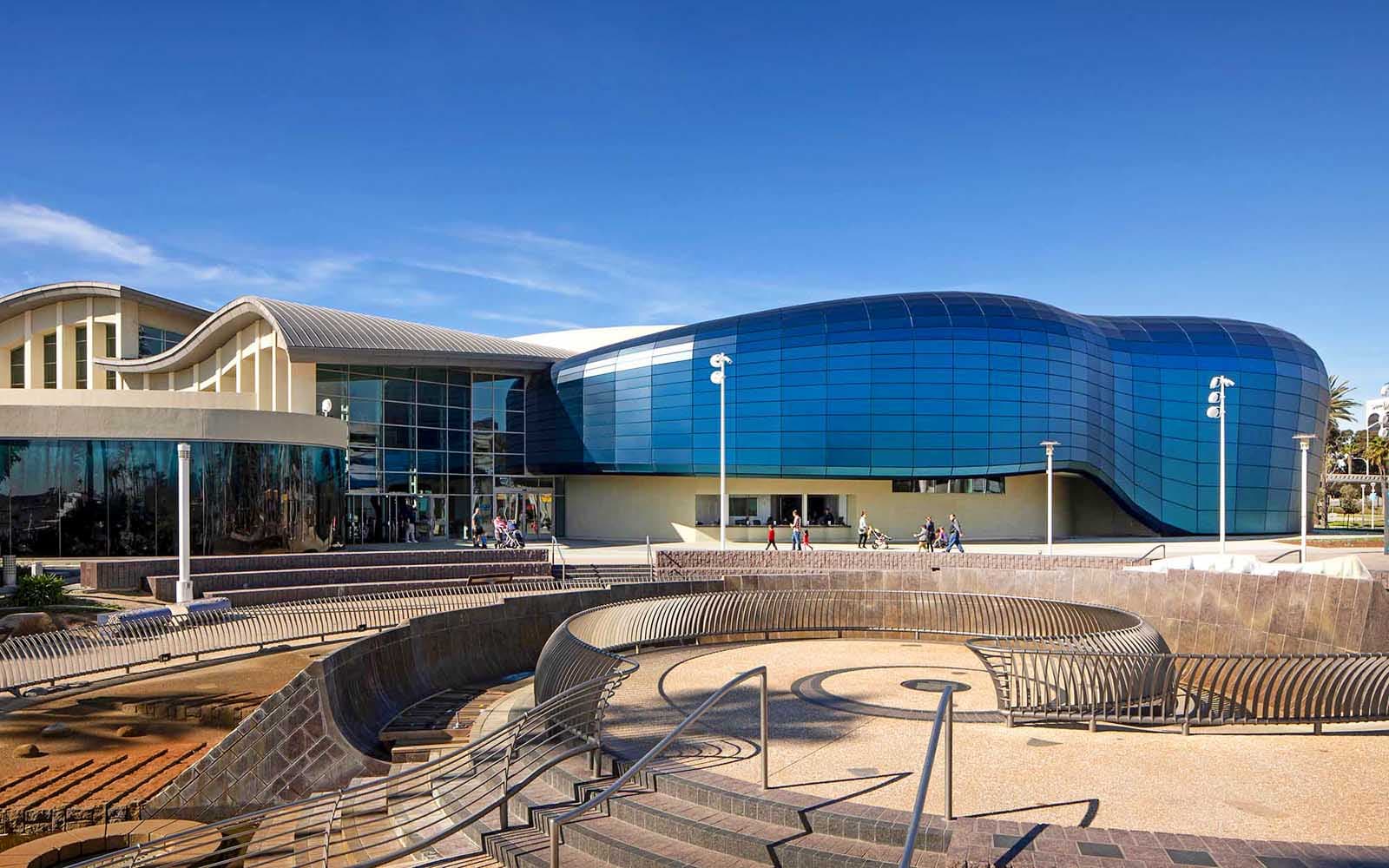 Combo (Save 10%): Aquarium of the Pacific + City Sightseeing Los Angeles & Hollywood Hop-On Hop-Off Tickets in Los Angeles - Attractions | TickYourList