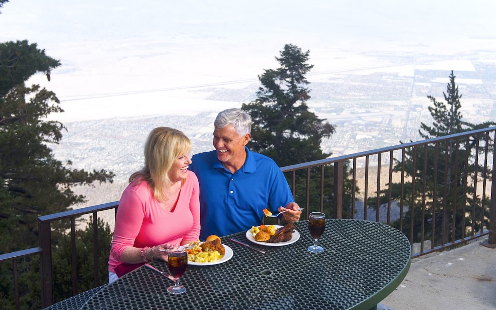 Palm Springs Aerial Tramway Round-Trip Tickets in Los Angeles - Features | TickYourList