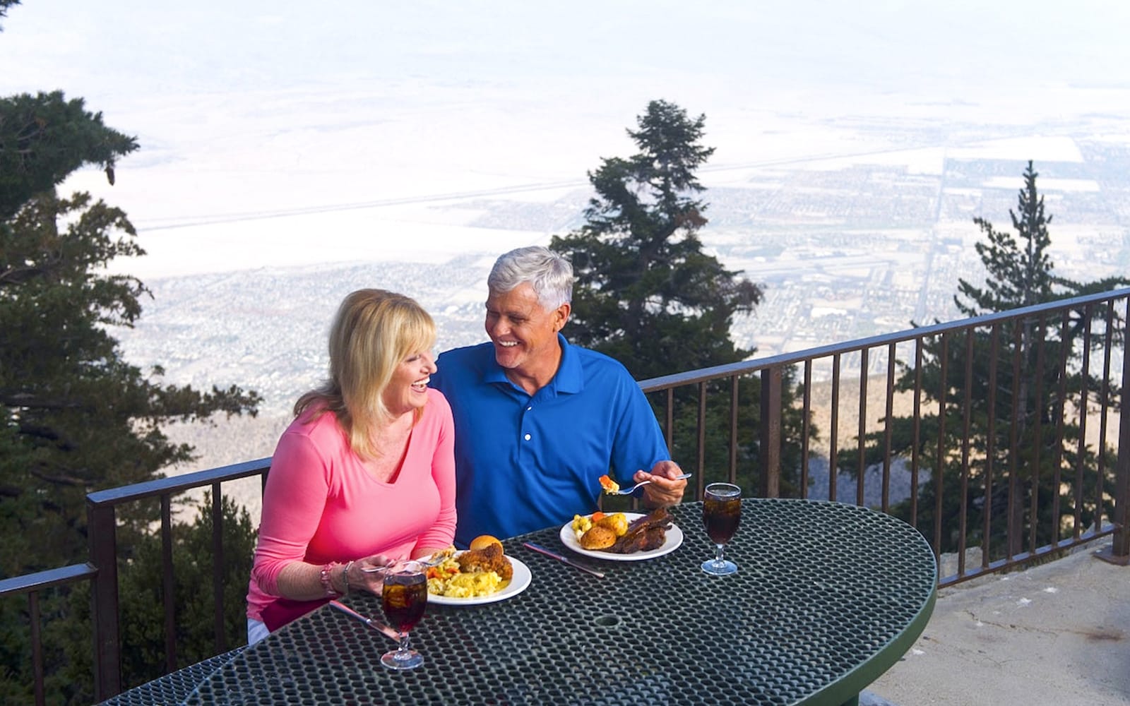 Palm Springs Aerial Tramway Round-Trip Tickets in Los Angeles - Features | TickYourList