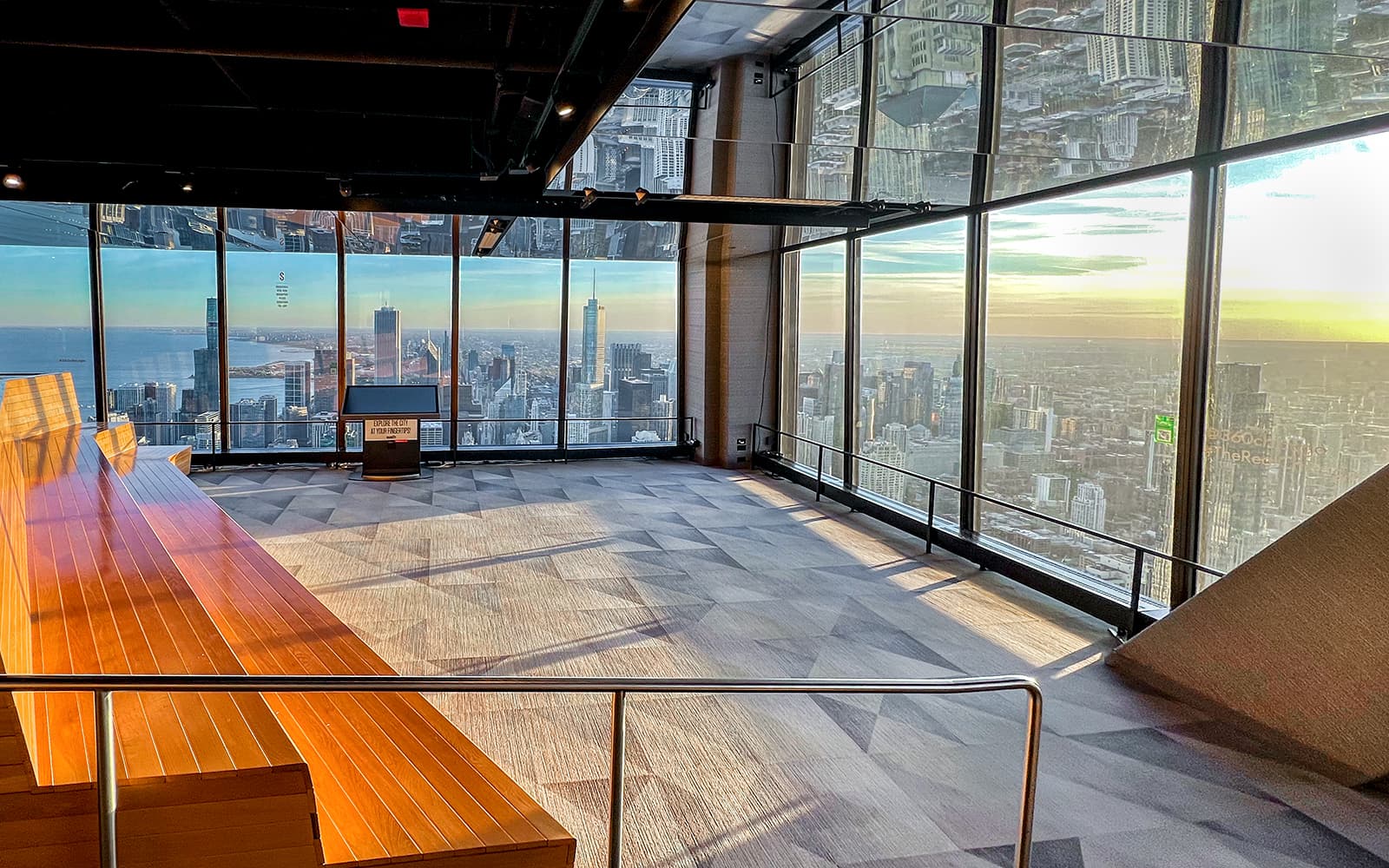 360 Chicago Observation Deck Skip-the-Line Tickets in Chicago - Features | TickYourList