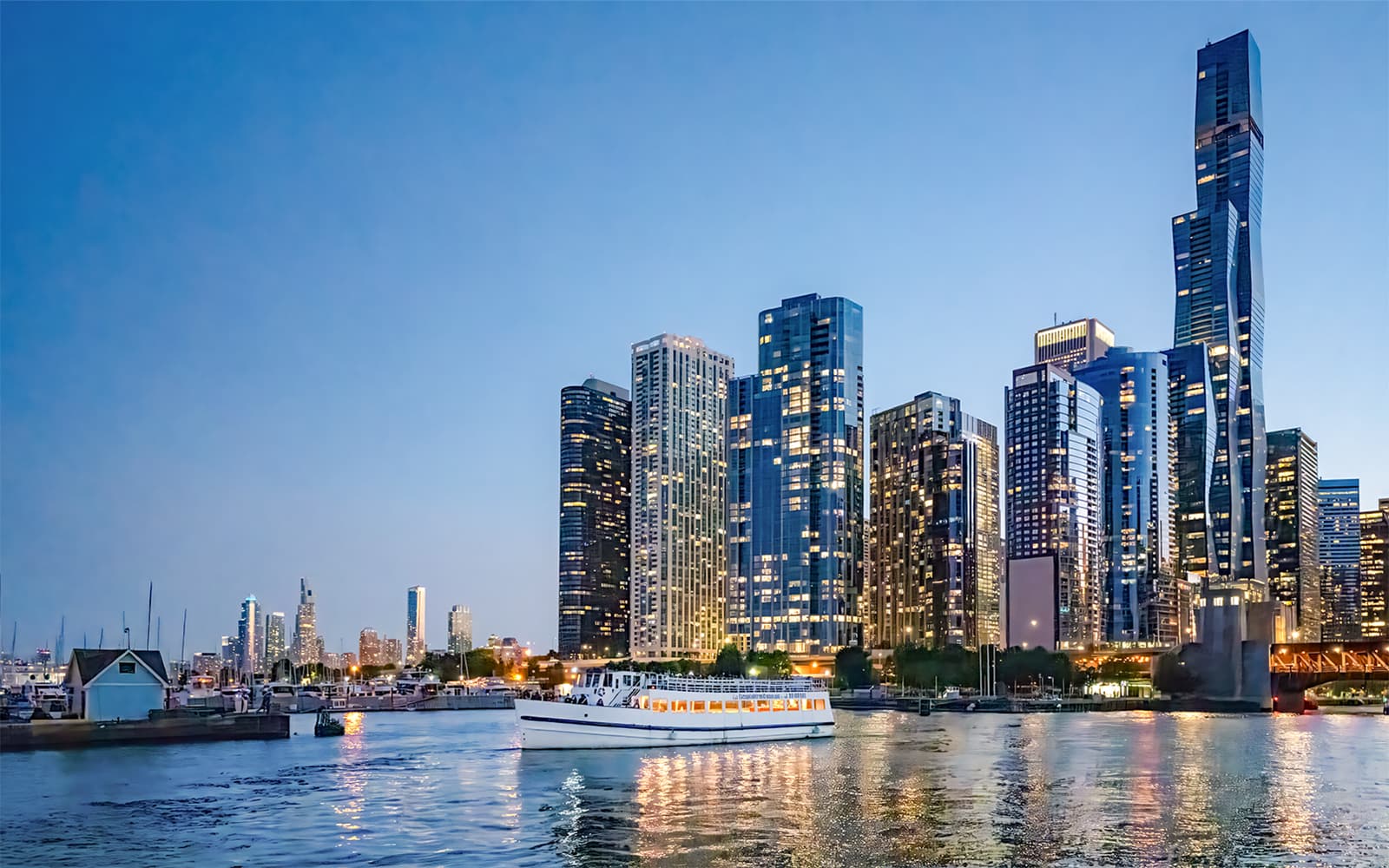 90-min Scenic Sunset Lake Michigan Cruise tickets in Chicago - Highlights | TickYourList