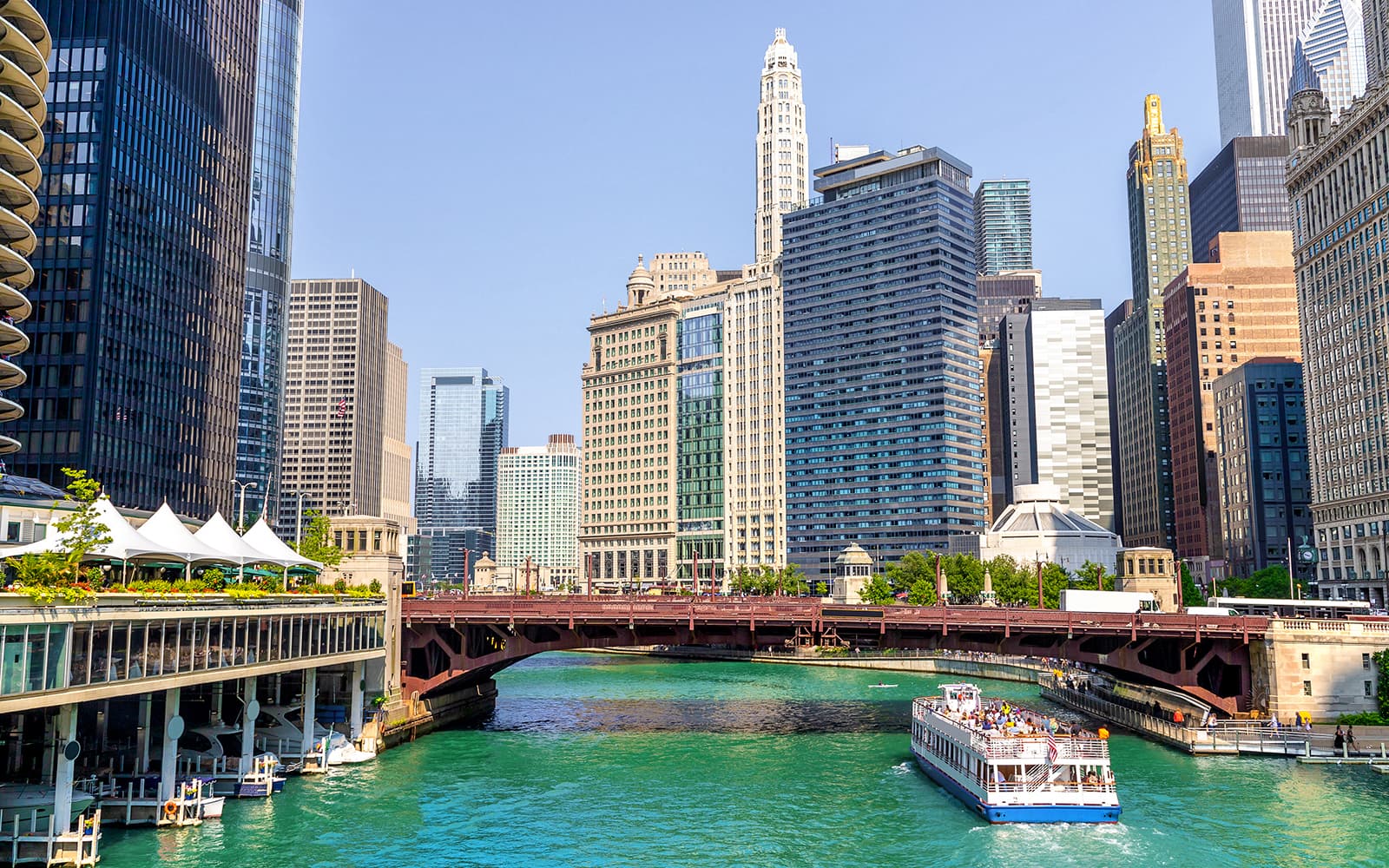 75-min Chicago River Architecture Cruise tickets in Chicago - Features | TickYourList