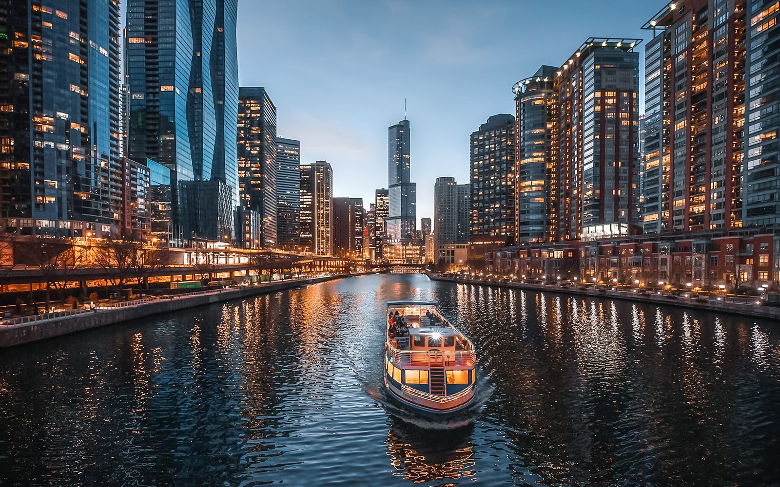 Lake Michigan Dinner Cruise tickets in Chicago - Highlights | TickYourList