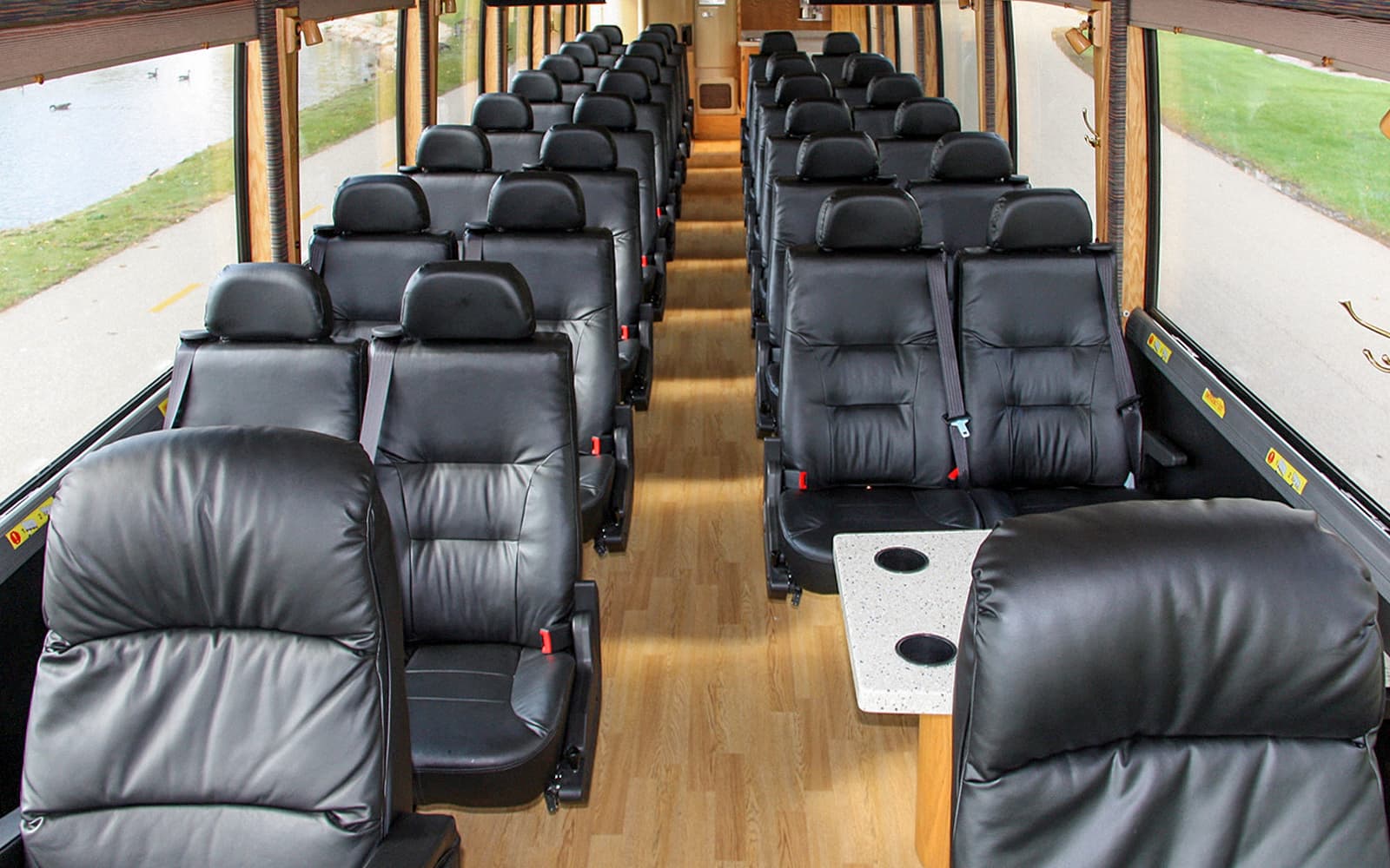 Coach USA One-Way Tickets: Chicago O'Hare Airport to/from Milwaukee City Center in Chicago - Activities | TickYourList
