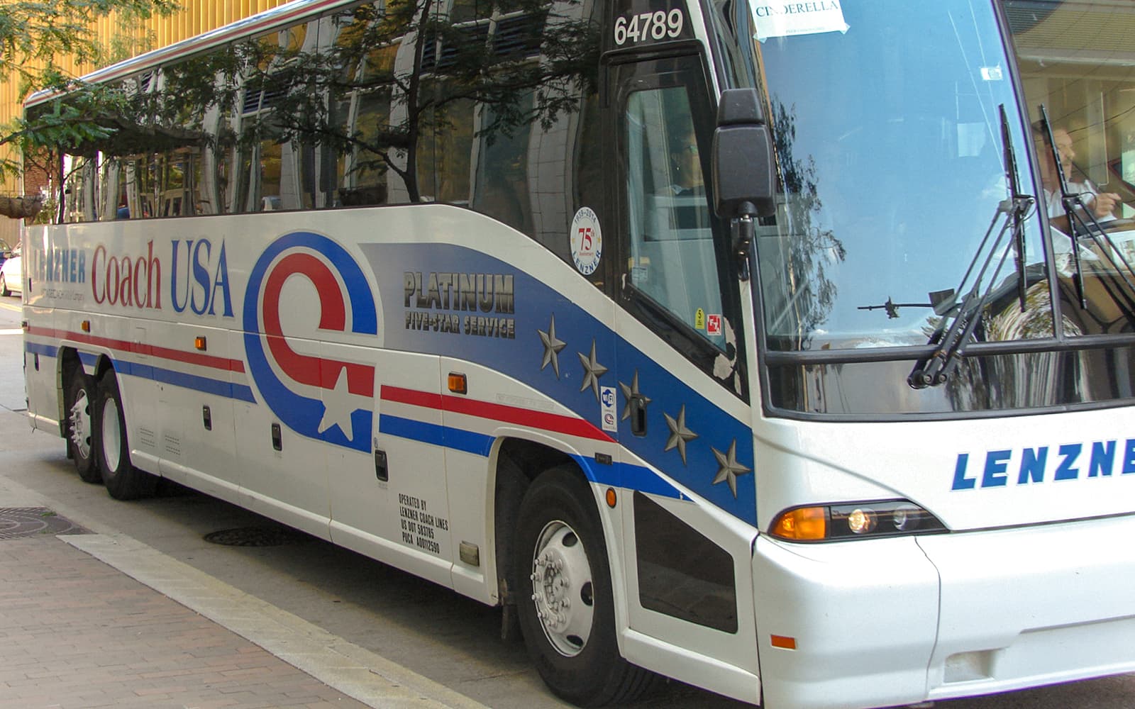 Coach USA One-Way Tickets: Chicago O'Hare Airport to/from Milwaukee City Center in Chicago - Features | TickYourList