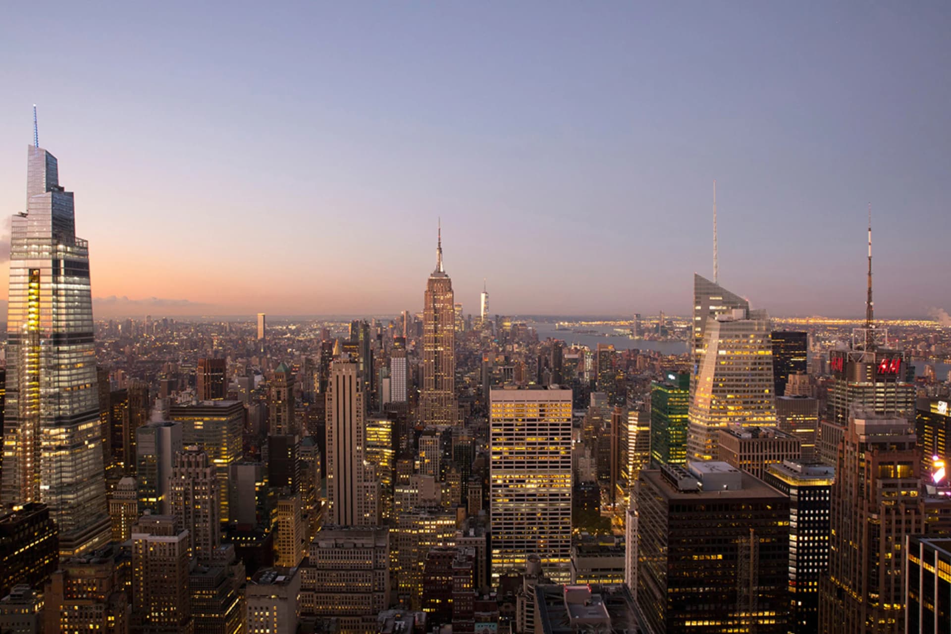 Stunning view from Top of the Rock in New York