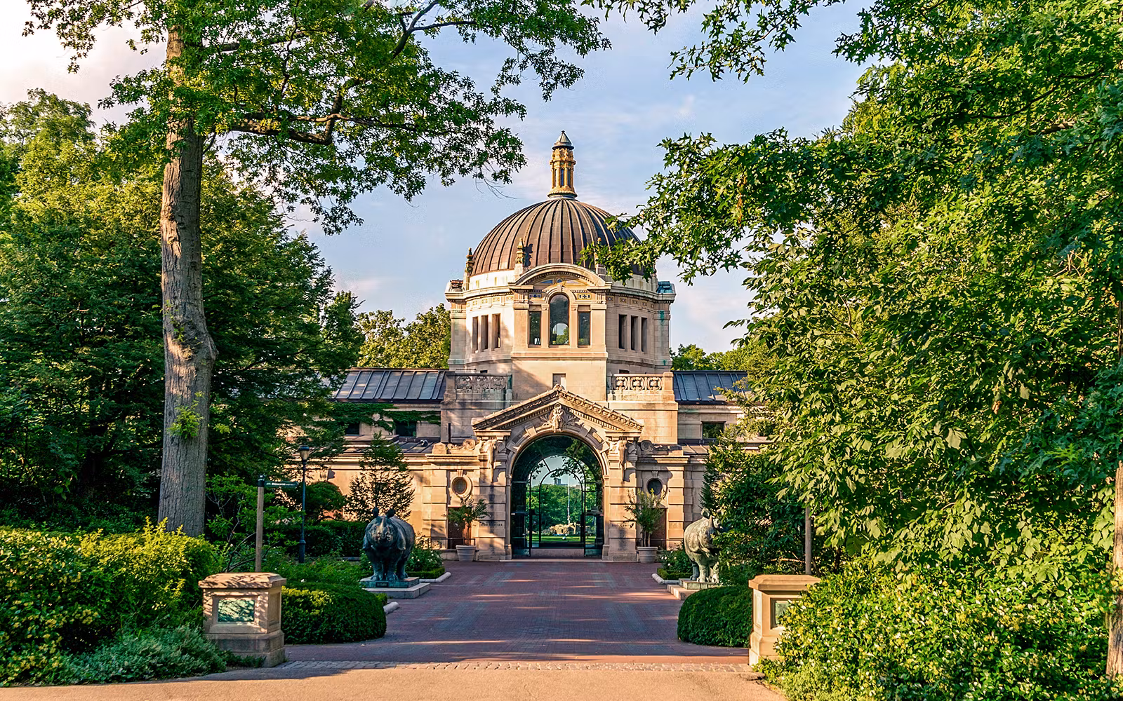 Bronx Zoo Tickets in New York - Features | TickYourList