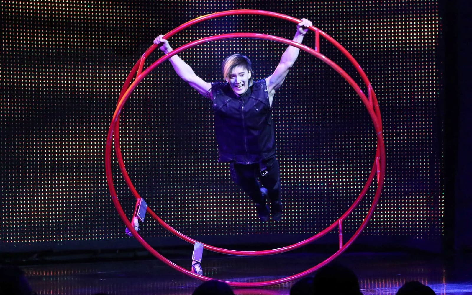 V - The Ultimate Variety Show tickets in Las Vegas - Features | TickYourList