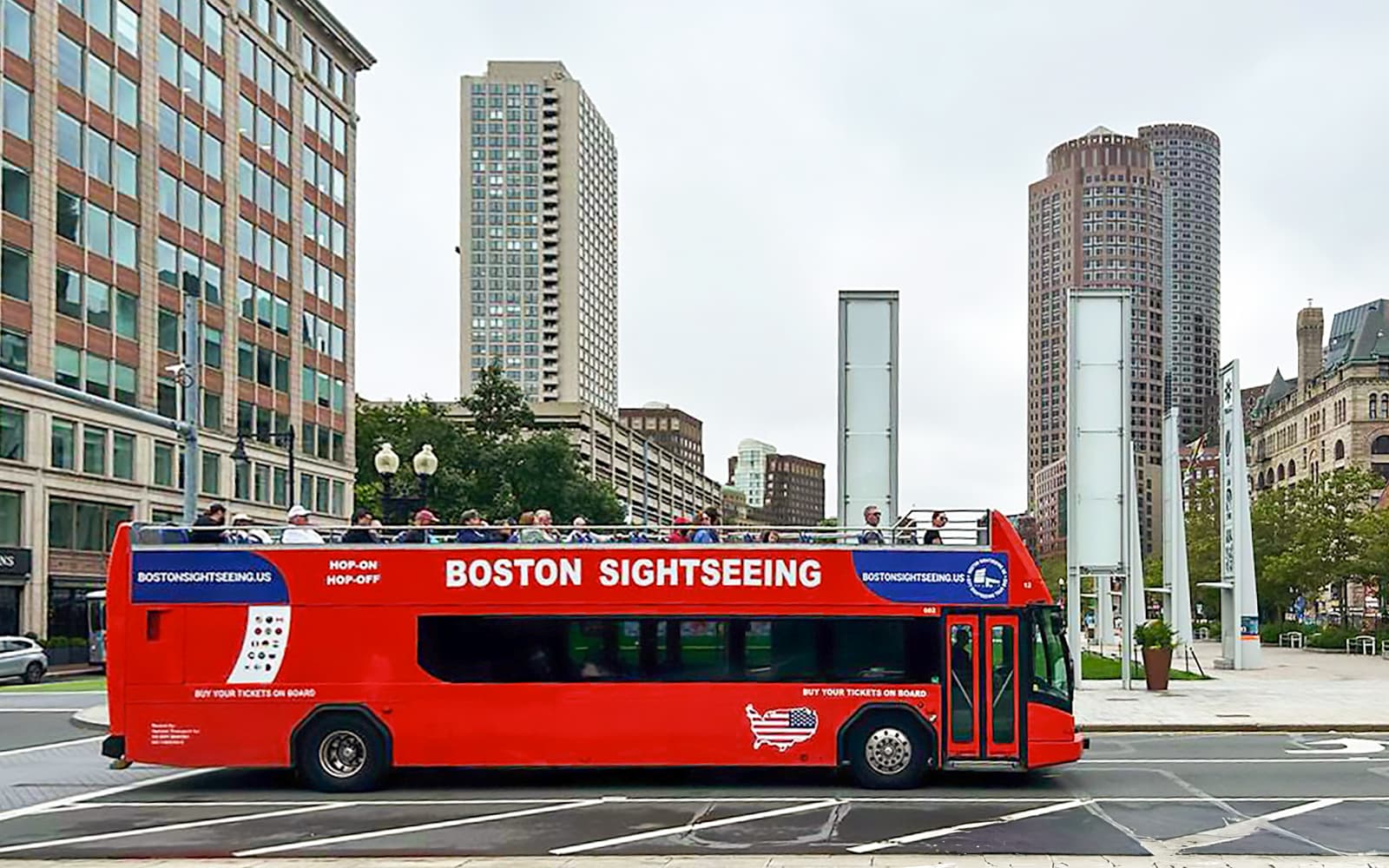 Boston Sightseeing: Hop-on Hop-off Bus Tour with Optional Cambridge Tour tickets in Boston - Features | TickYourList