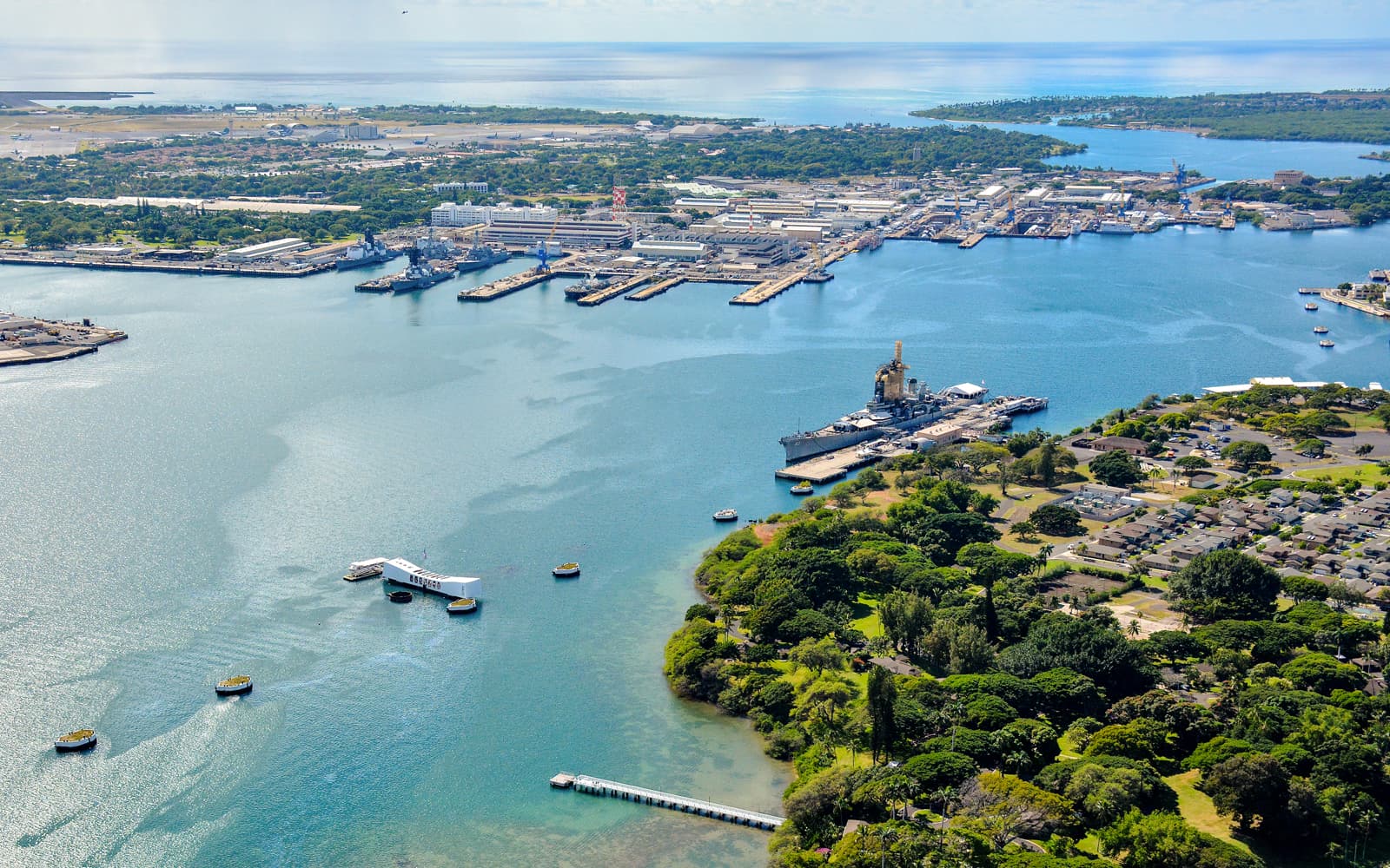 Pearl Harbor & Grand Circle Island Oahu Full-Day Tour