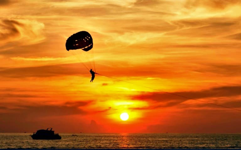 Waikiki Royal Sunset Dinner Cruise tickets in Hawaii - Book Now | TickYourList