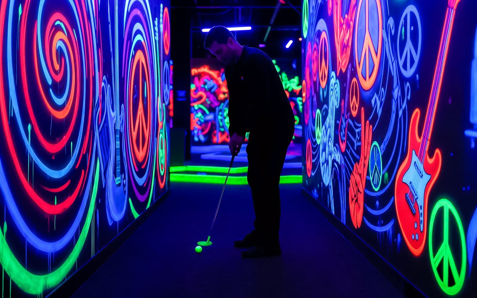 Mall of America: Rock of Ages Blacklight Mini Golf Tickets in Minneapolis - Full Experience | TickYourList