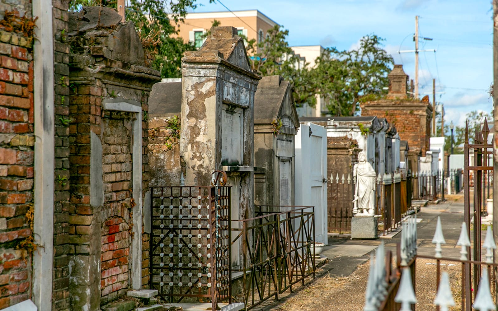 New Orleans: St. Louis Cemetery No. 1 Walking Tour tickets in New Orleans - Attractions | TickYourList
