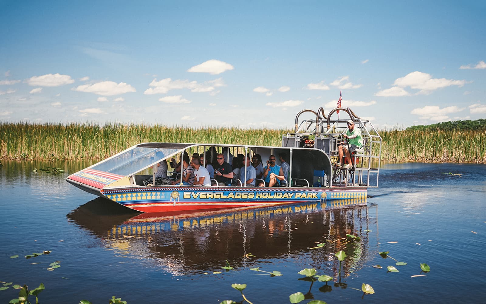 Miami: Everglades Holiday Park Airboat Tour with Alligator Show