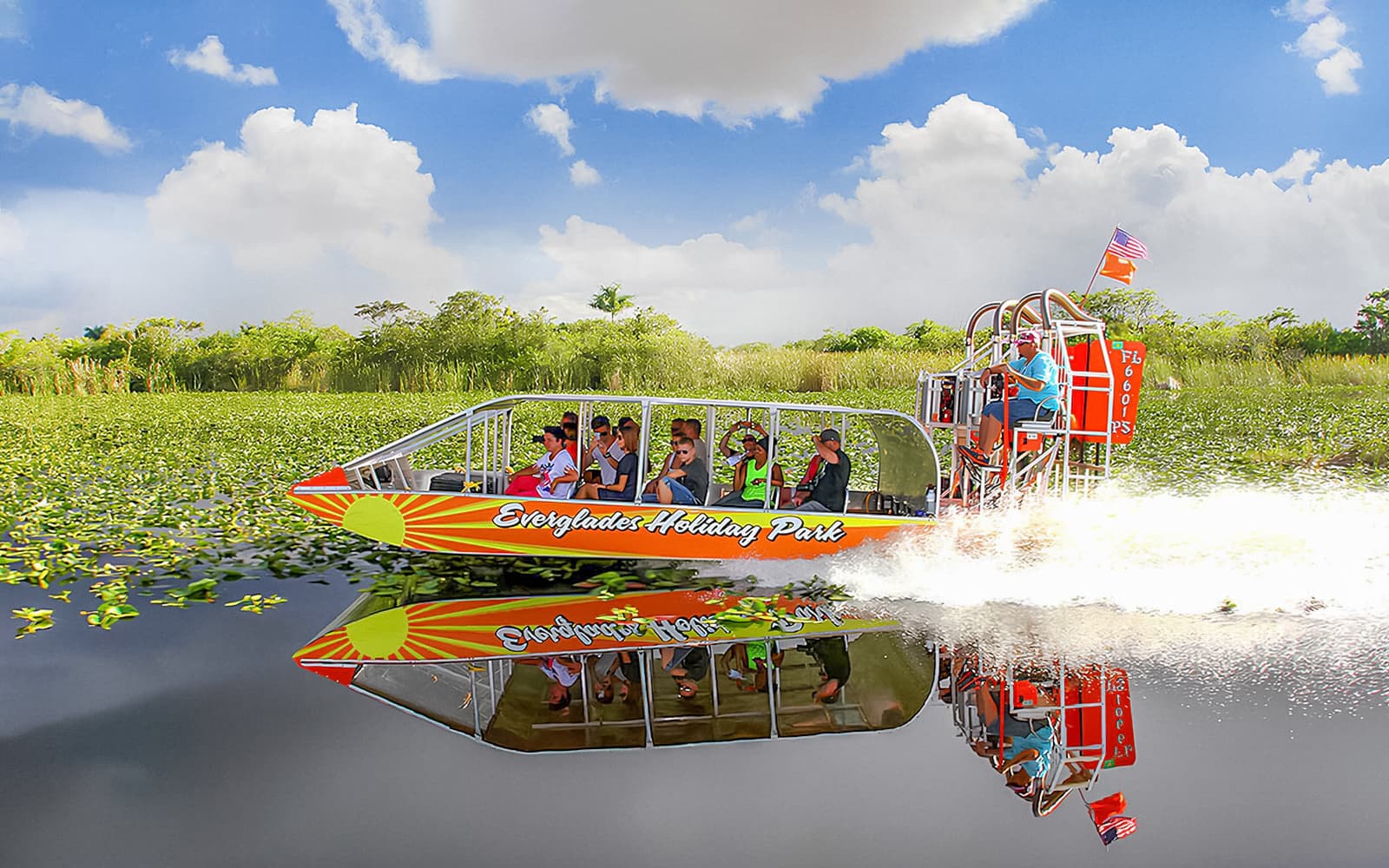 Miami: Everglades Holiday Park Airboat Tour with Wildlife Show & Animal Encounter