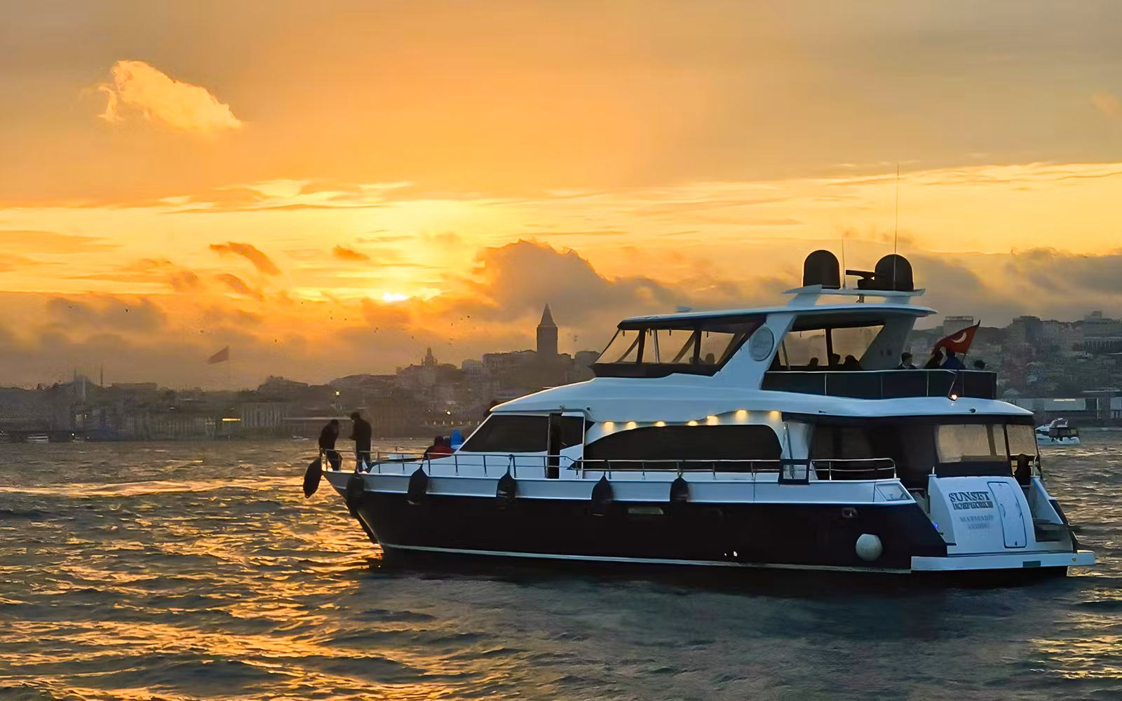 Bosphorus Yacht Daytime or Sunset Cruise with Snacks