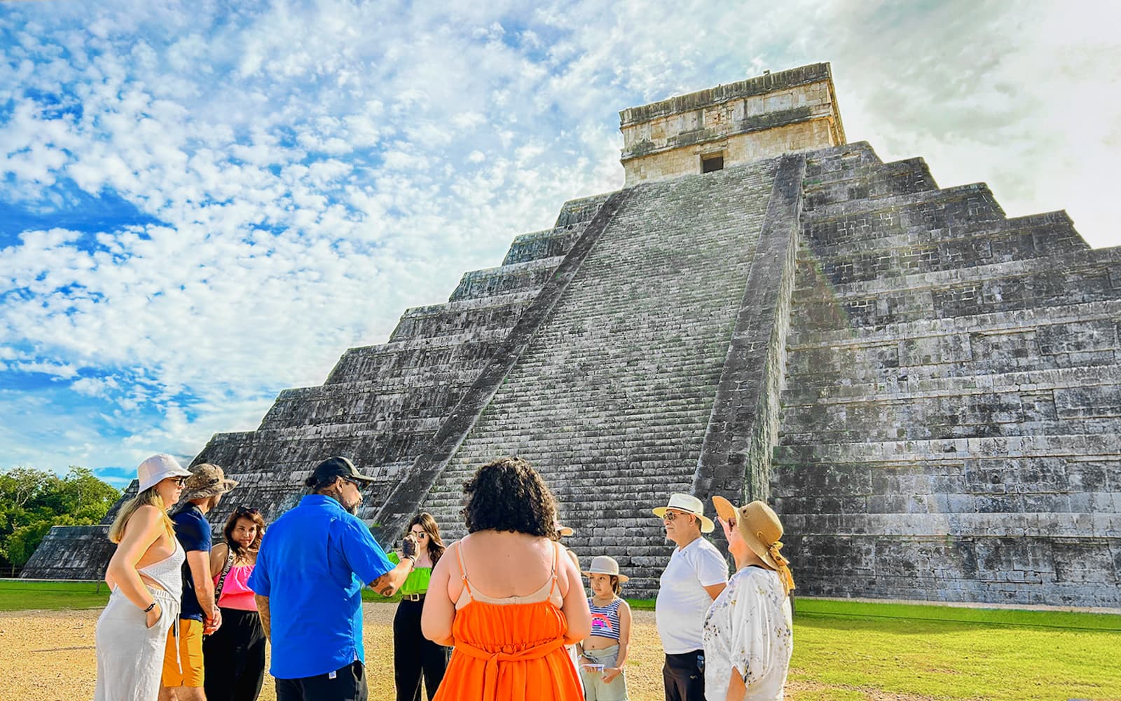 From Cancún: Chichén Itzá, Cenote & Valladolid Tour with Lunch
