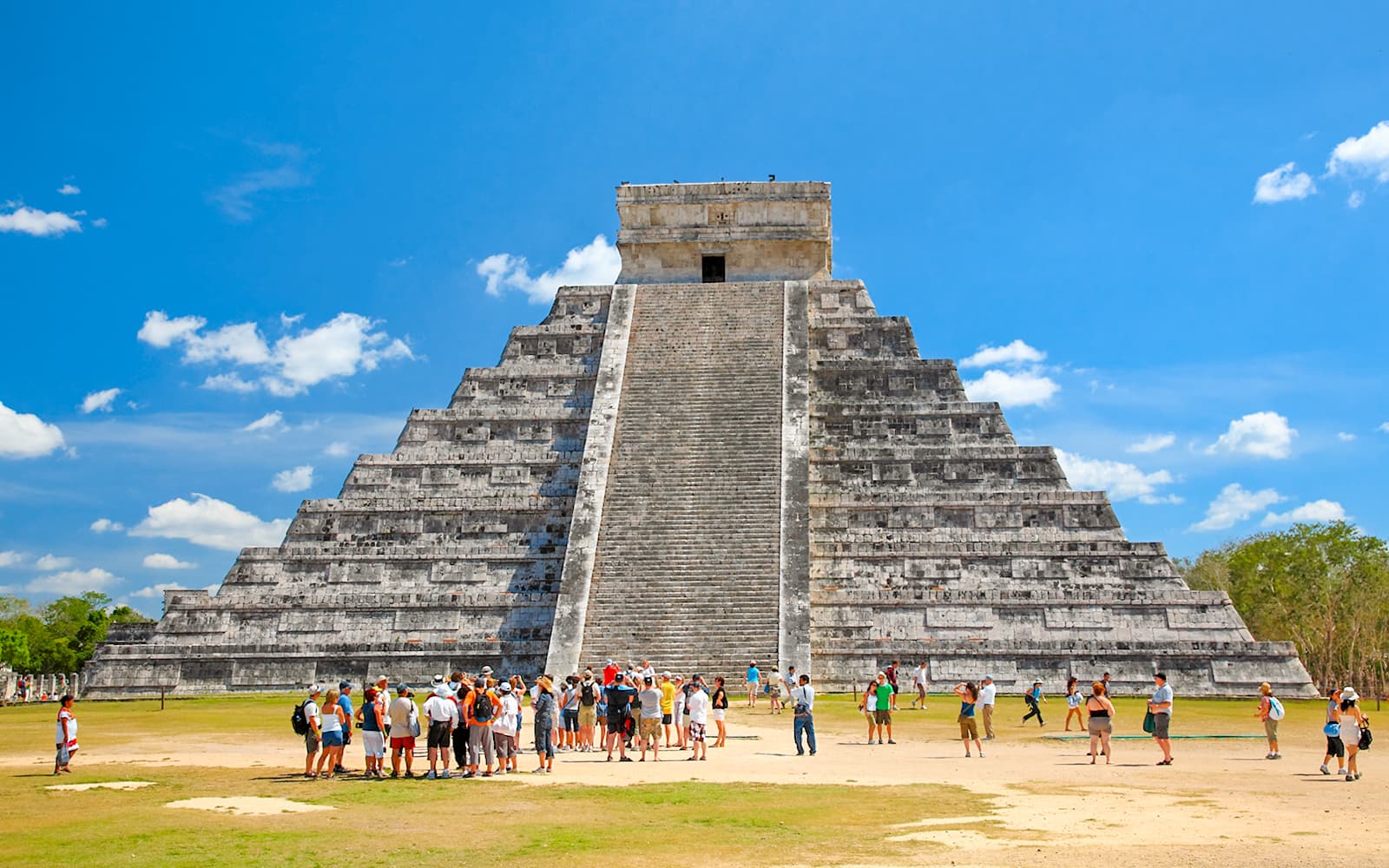Chichén Itzá, Cenote and Archaeological Sites Tour with Lunch