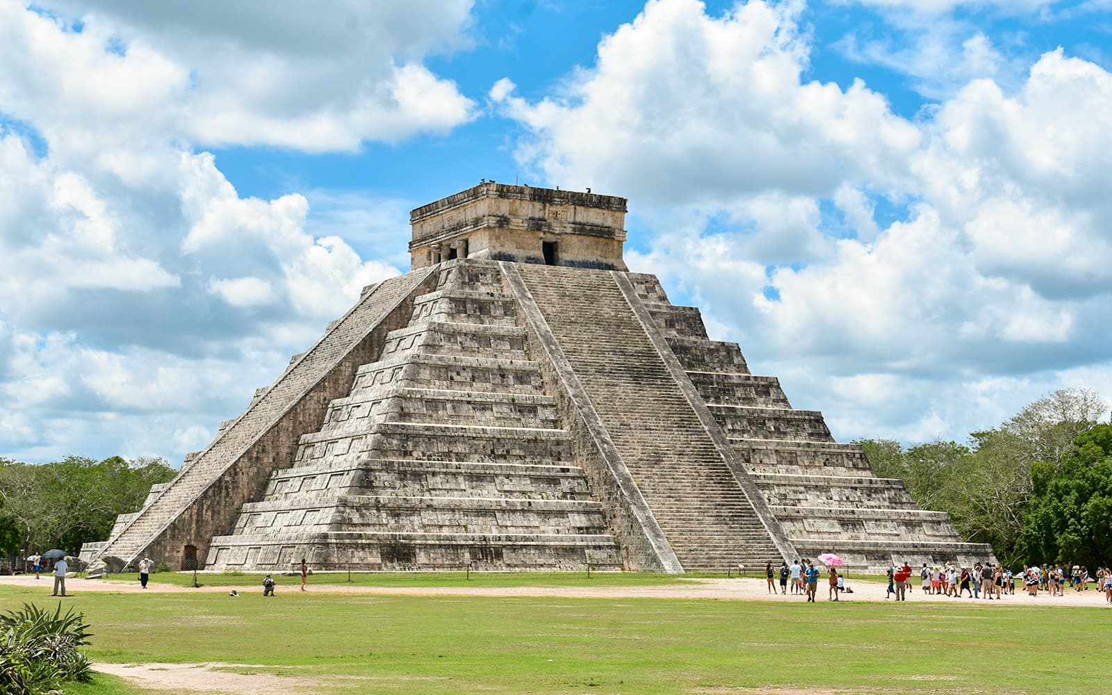Chichén Itzá Skip the Line Ticket + Guided Tour