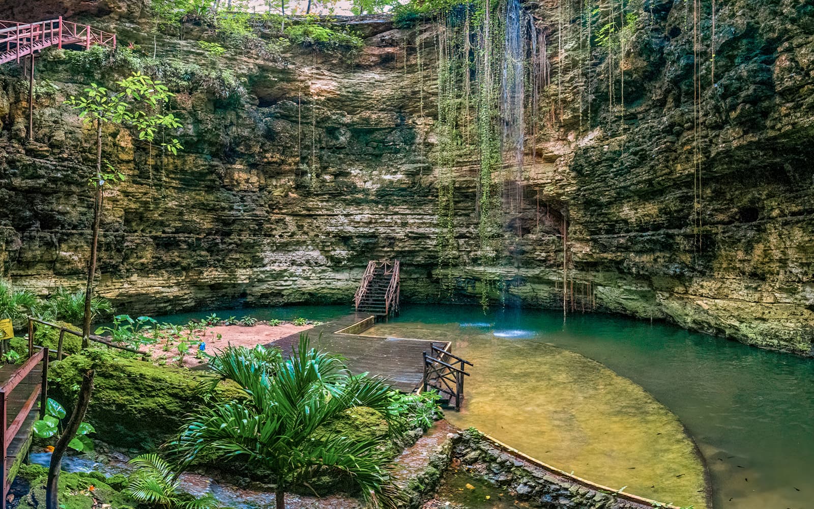 From Playa del Carmen: Chichén Itzá, Cenote & Valladolid Tour with Lunch tickets in Cancun - Highlights | TickYourList