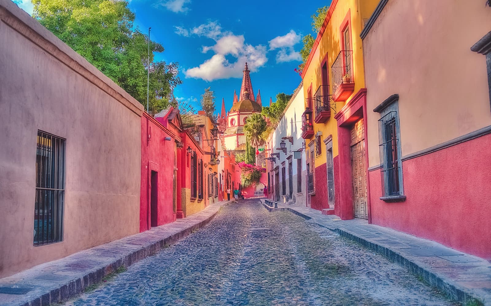 From Mexico City: San Miguel de Allende Full Day Tour tickets in Mexico City - Features | TickYourList