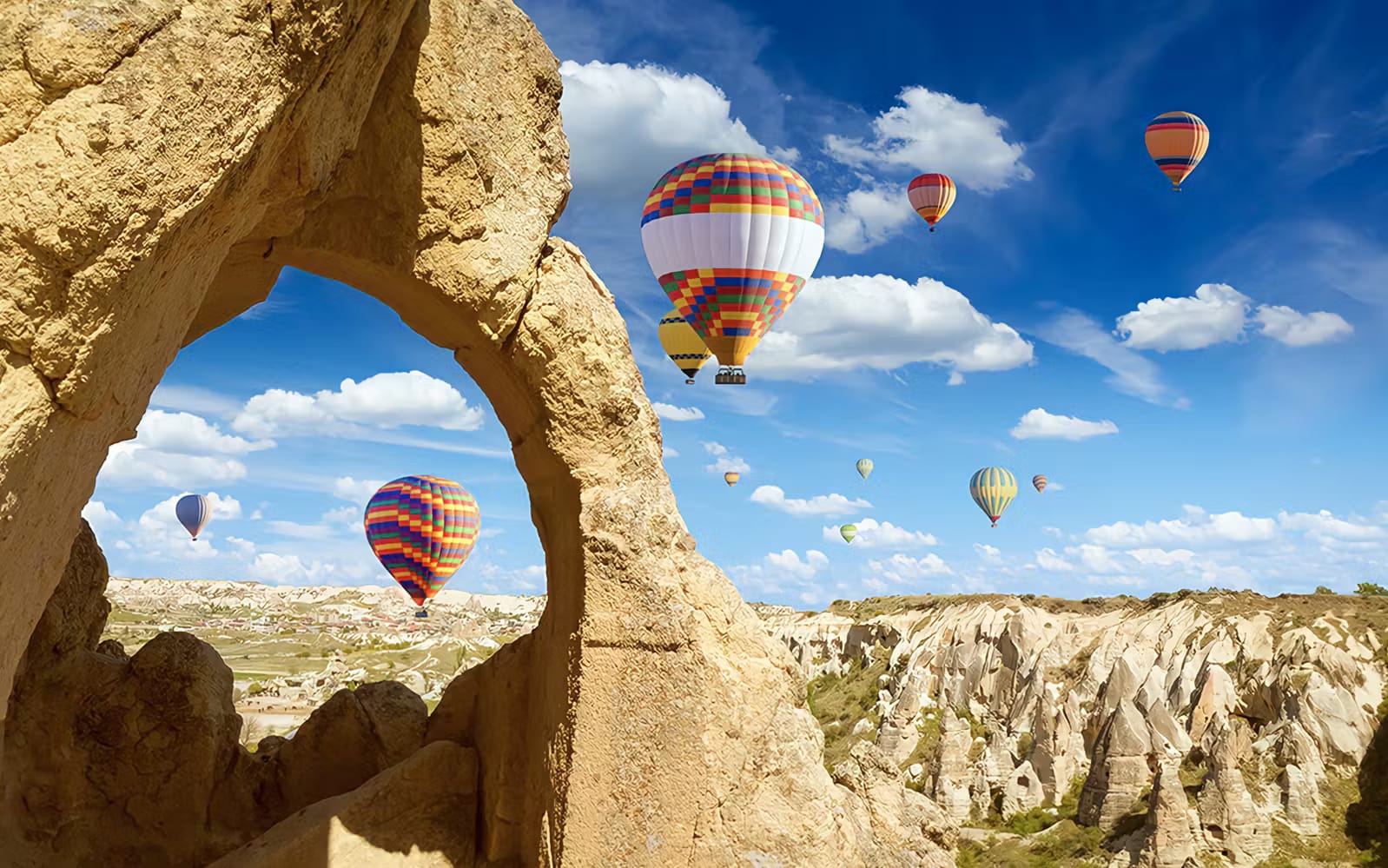 07f00baa-4e59-4075-bf34-6b855f85be3d-18378-cappadocia-cappadocia---heart-of-cappadocia-private-tour-with-lunch-and-transfer-02.avif