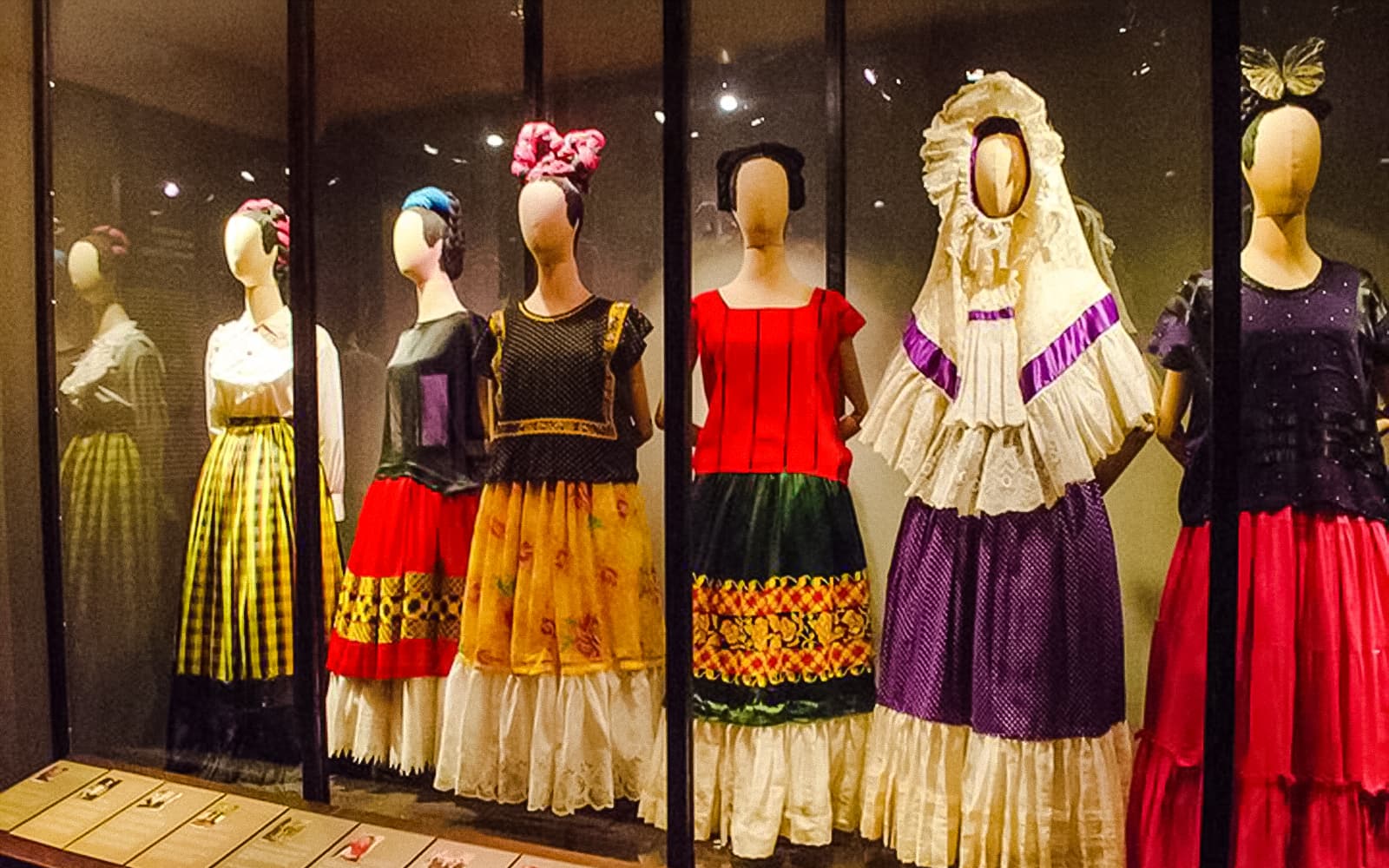 Small-Group Guided Tour of Frida Kahlo Museum with Anahuacalli Access