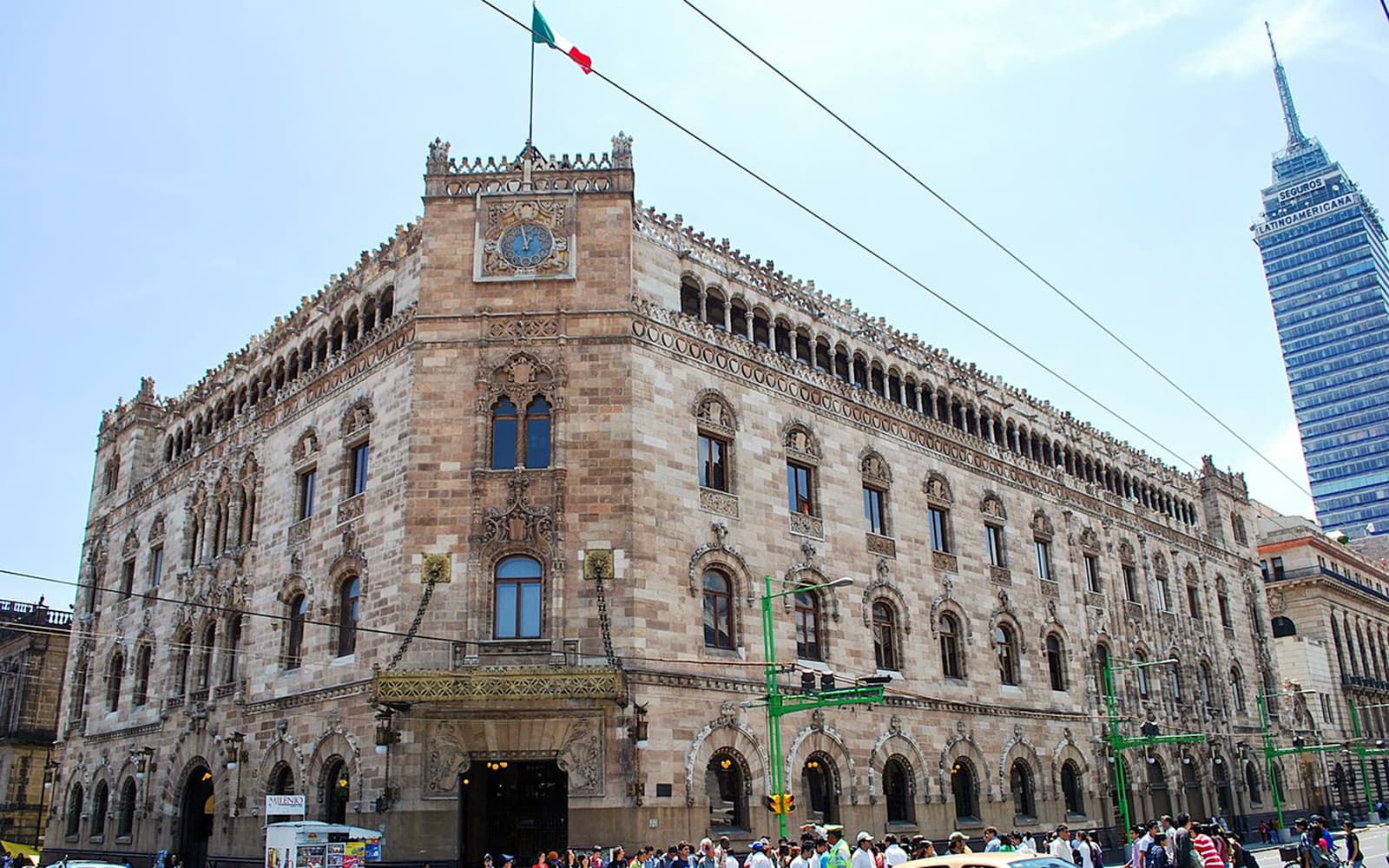 Guided Tour of Palaces & Historical Buildings of Mexico City tickets in Mexico City - Features | TickYourList